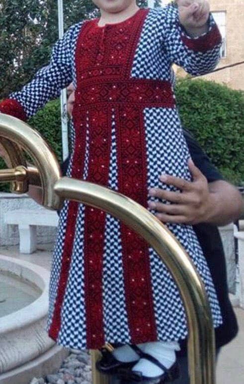 Hatta / Kafieh / Kuffieh style Girls traditional Palestinian dress / Thob / Thoub / Thoube / Tobe / Toube with red embroidery / cross stitch