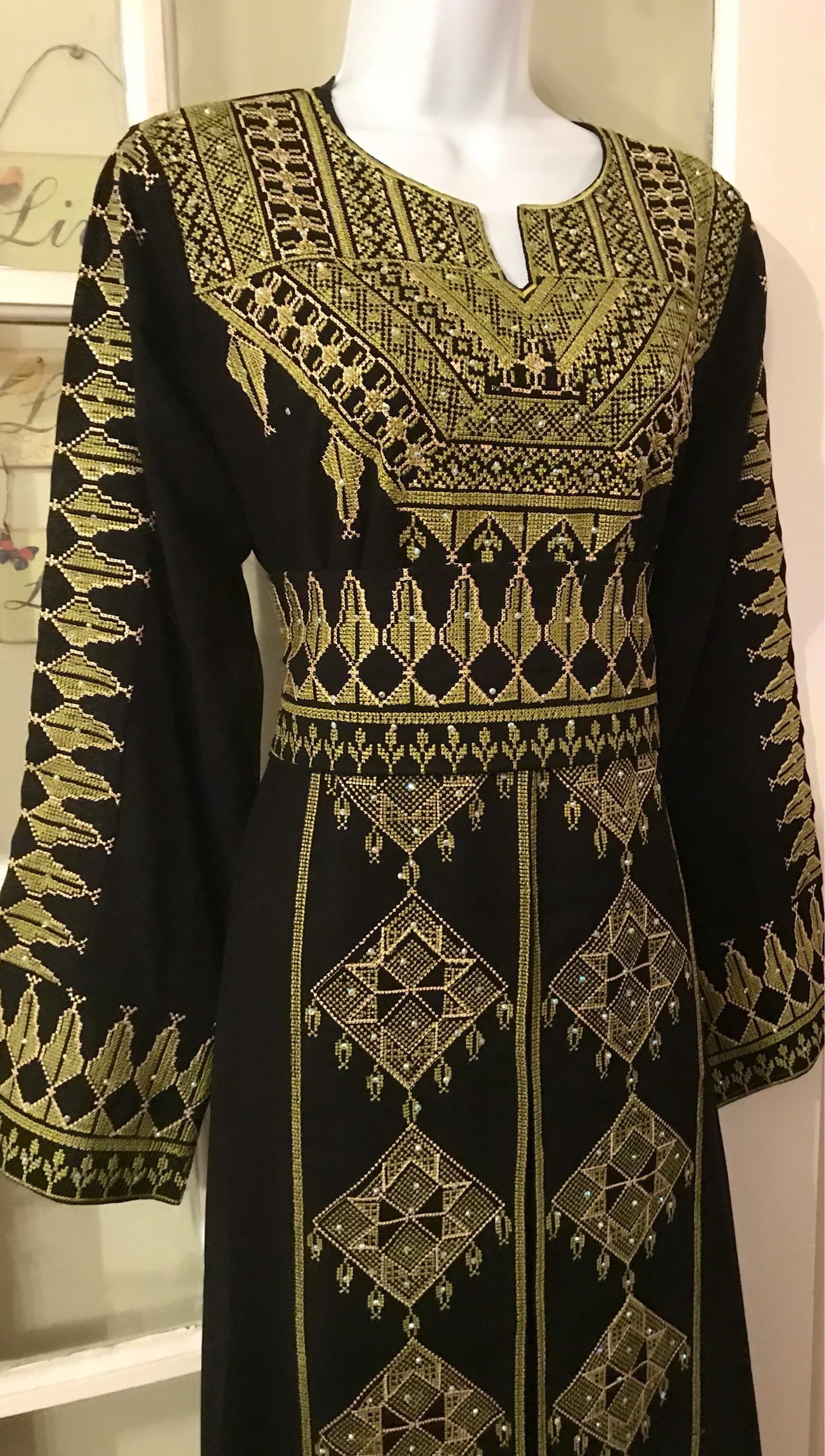 2 Piece Black Dress/ Abaya/ Kaftan/ Thobe and matching belt with beautiful green embroidery - image 4
