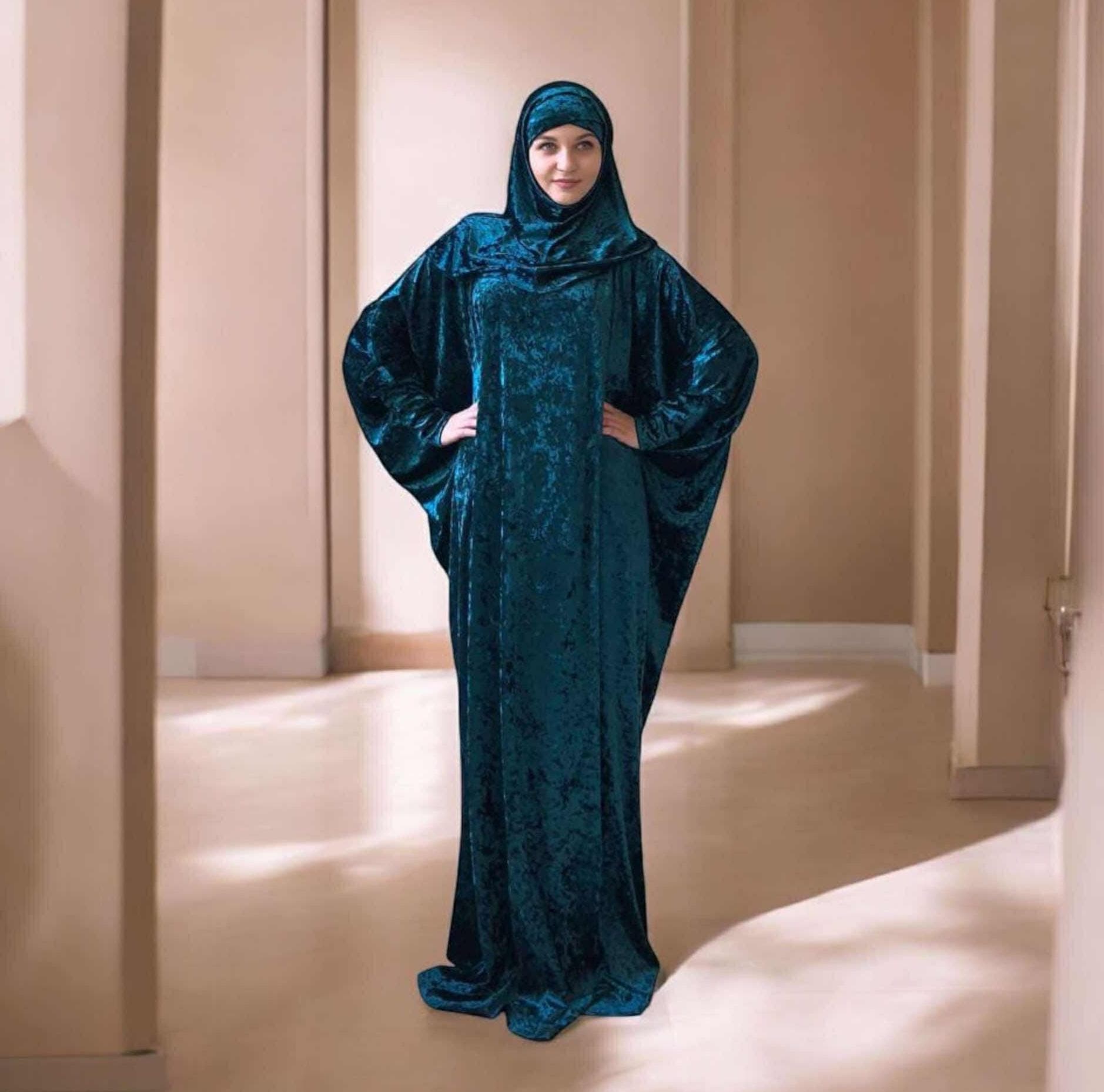 Emerald Velvet Abaya Dress with Hijab, Plus Size Caftan