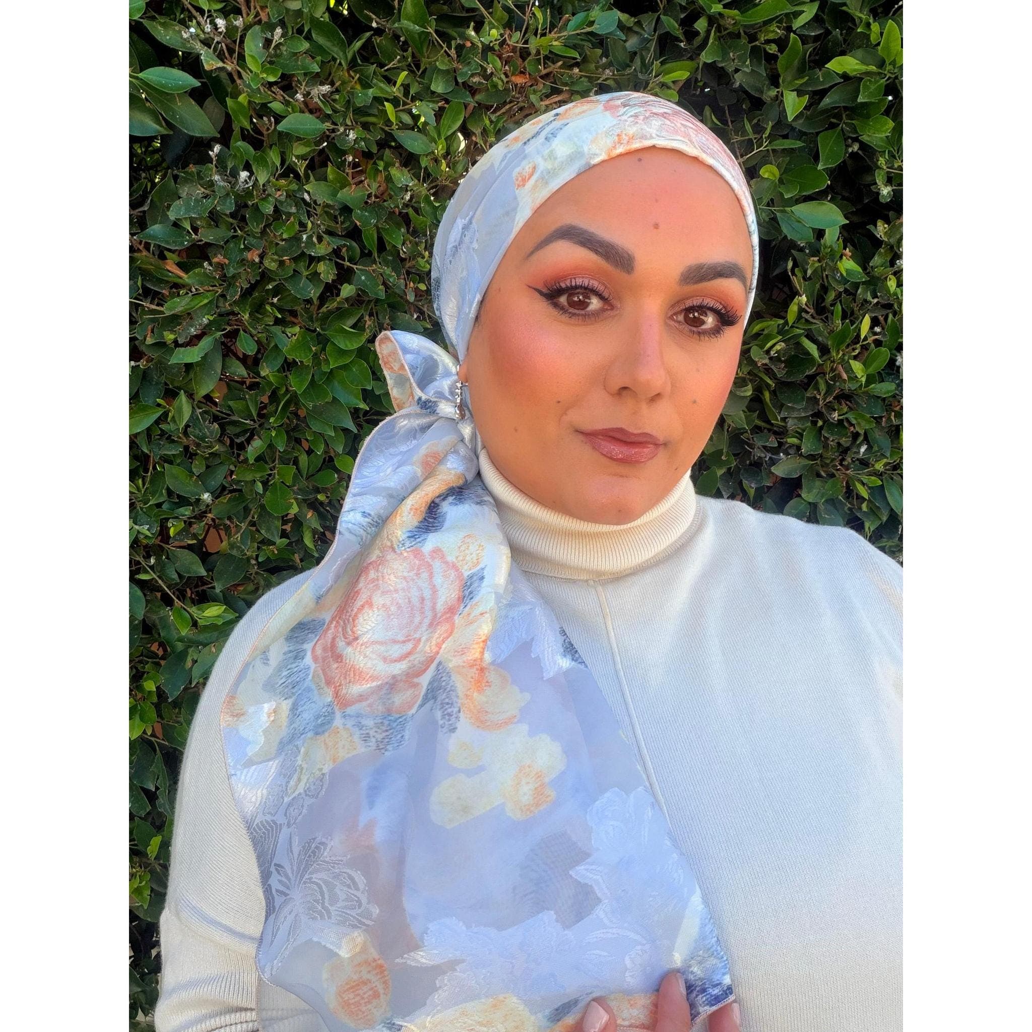 Chic Yom Yom Head Scarf w/ Matching Scrunchy for Women, Calm Blue Floral, Hijab Head Wrap, Israeli Head Covering, Chemo Headwear Tichel