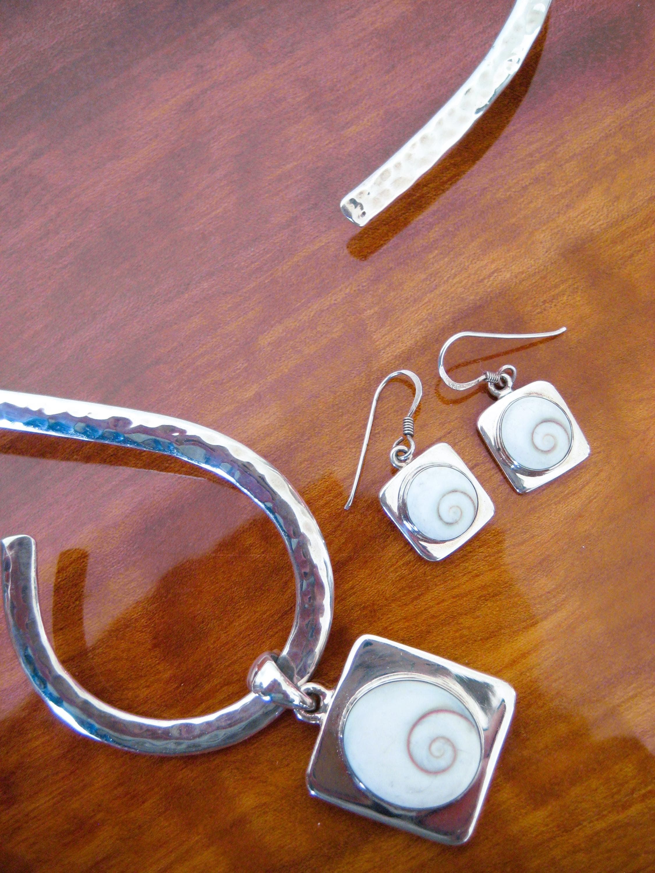 Pendant and Earrings Set, Sterling Silver, Shiva Eye Shell, Estate Find - image 4