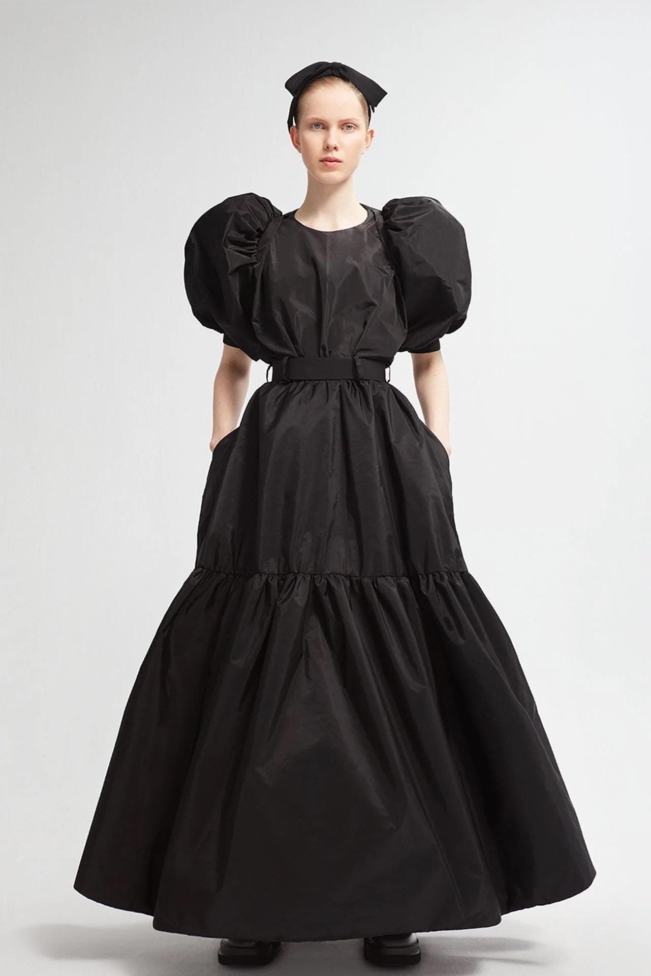 Black puffy sleeves tier skirt | Taffeta black dress | Modest Fashion | Tzinut outfits | Shabbat dress | Taffeta clothing | Customisable