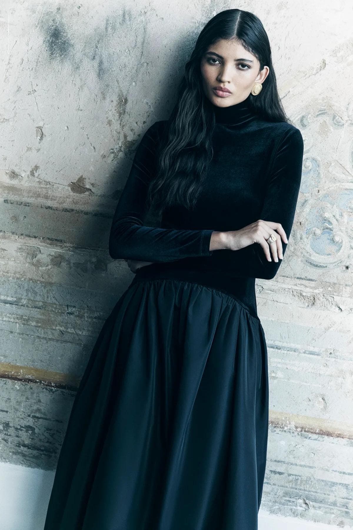 Velvet taffeta gown | Taffeta black dress | Modest Fashion | Tzinut outfits | Shabbat dress | Taffeta clothing | Customisable - image 2