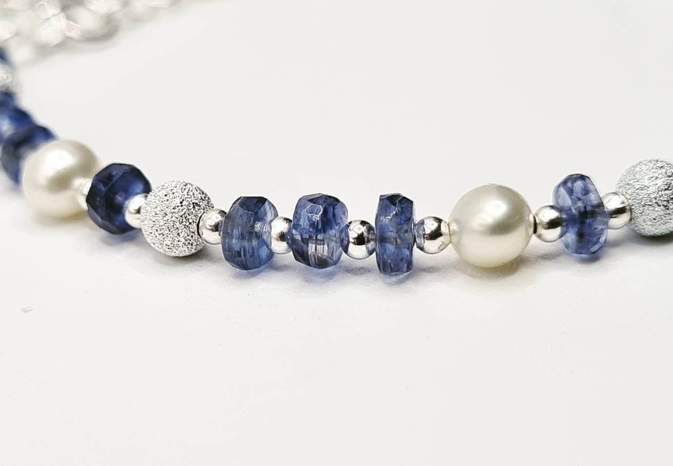 Baroque Pearl & Nilamani - Neelam Stone - Bracelet in Sterling Silver - image 4