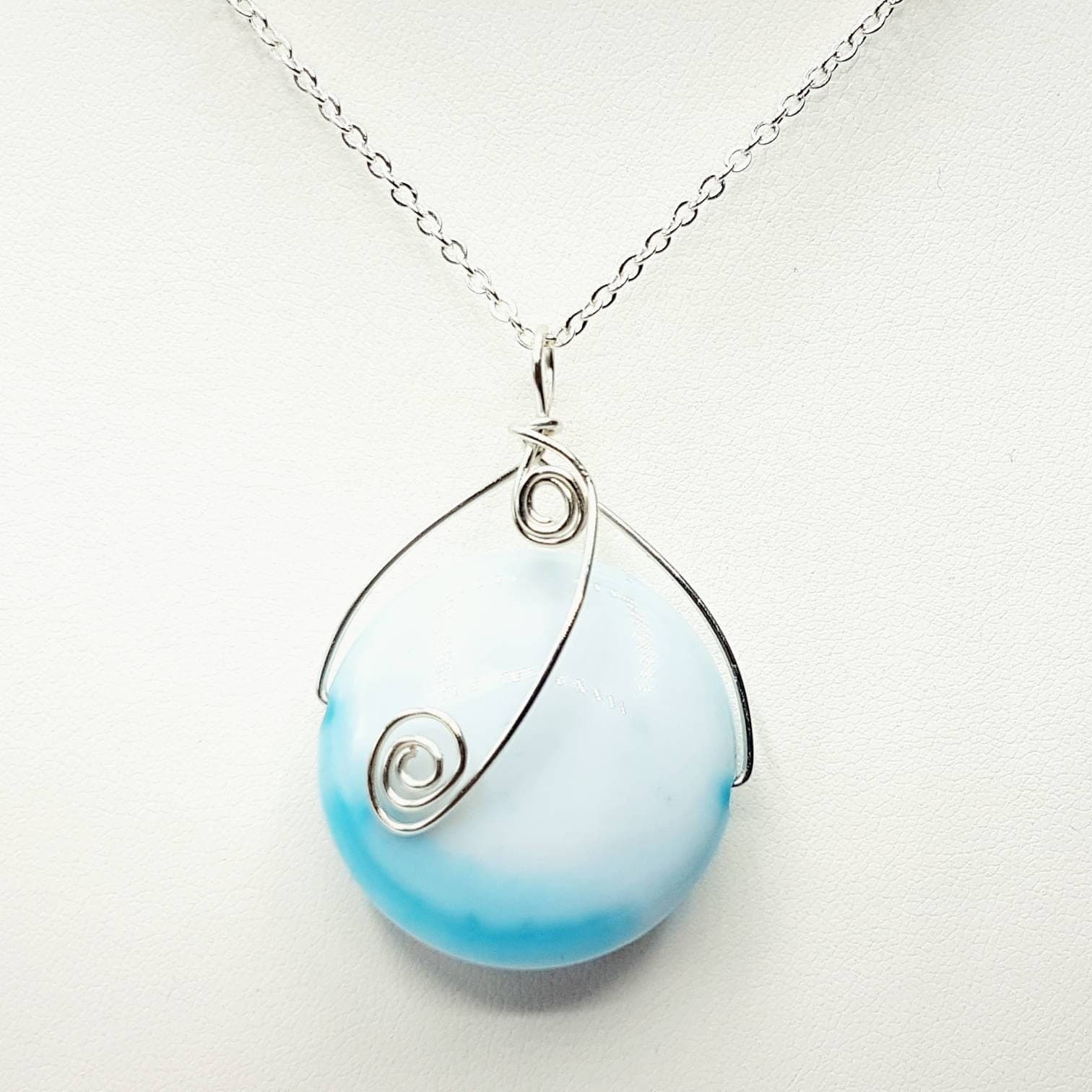 White & Blue Agate Necklace