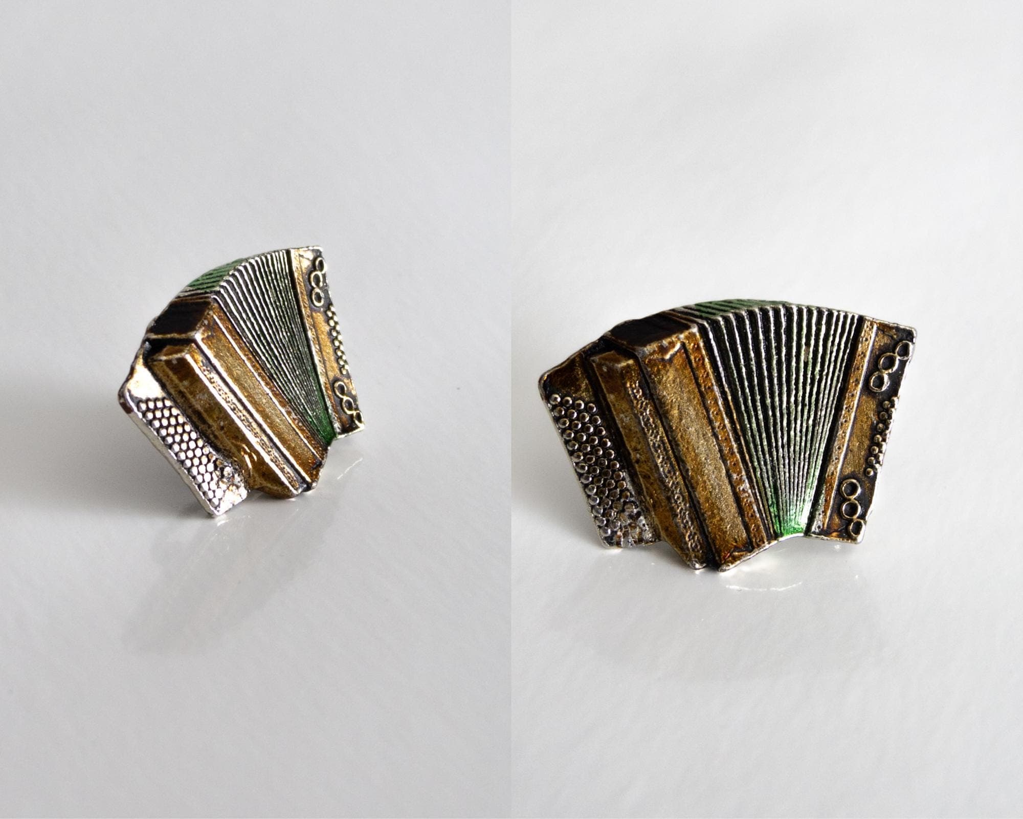 rare vintage metal accordion pin colored lacquer brooch 1970s retro collectible