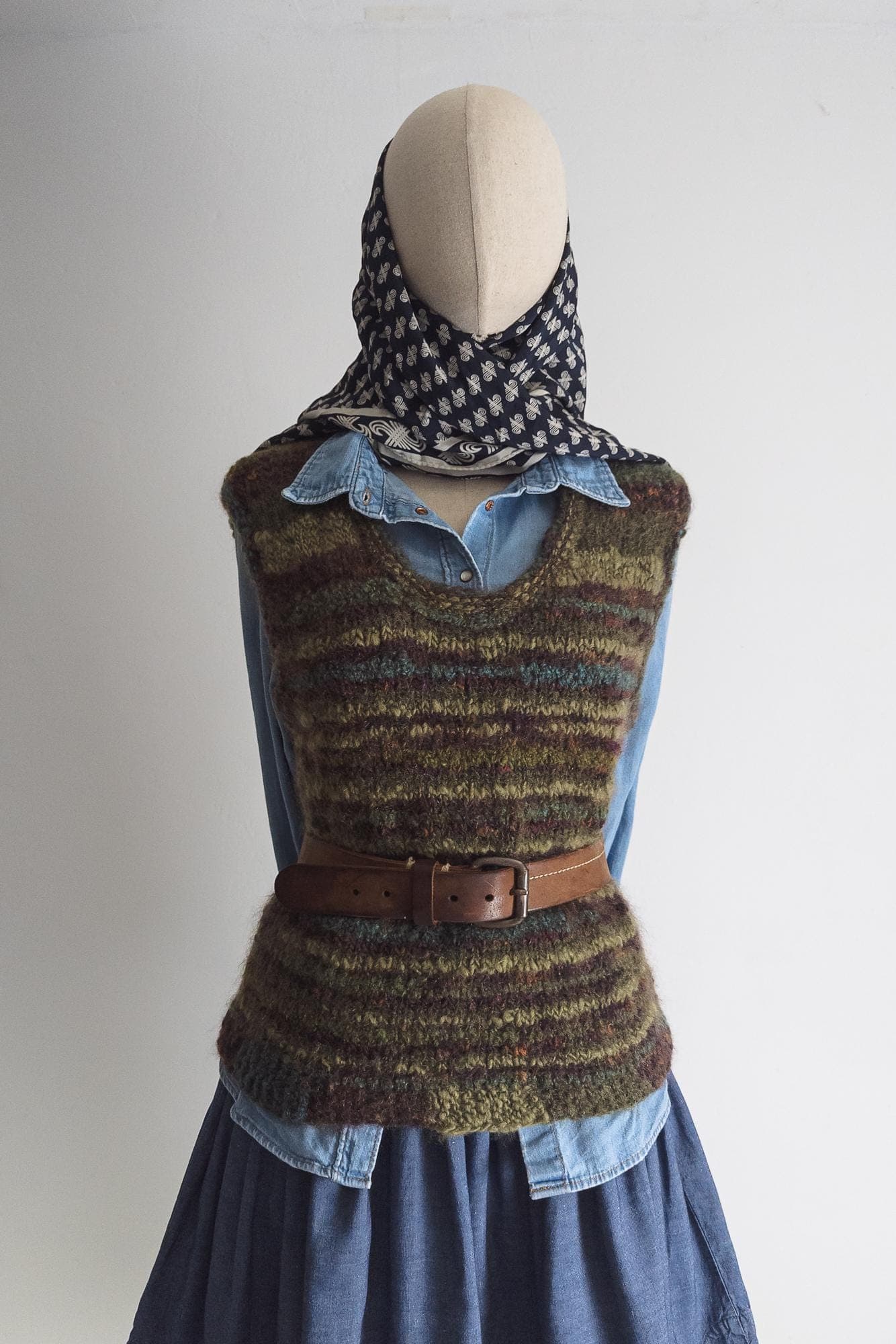 vintage wool mohair sweater vest – sleeveless pullover in earthy tones - image 4