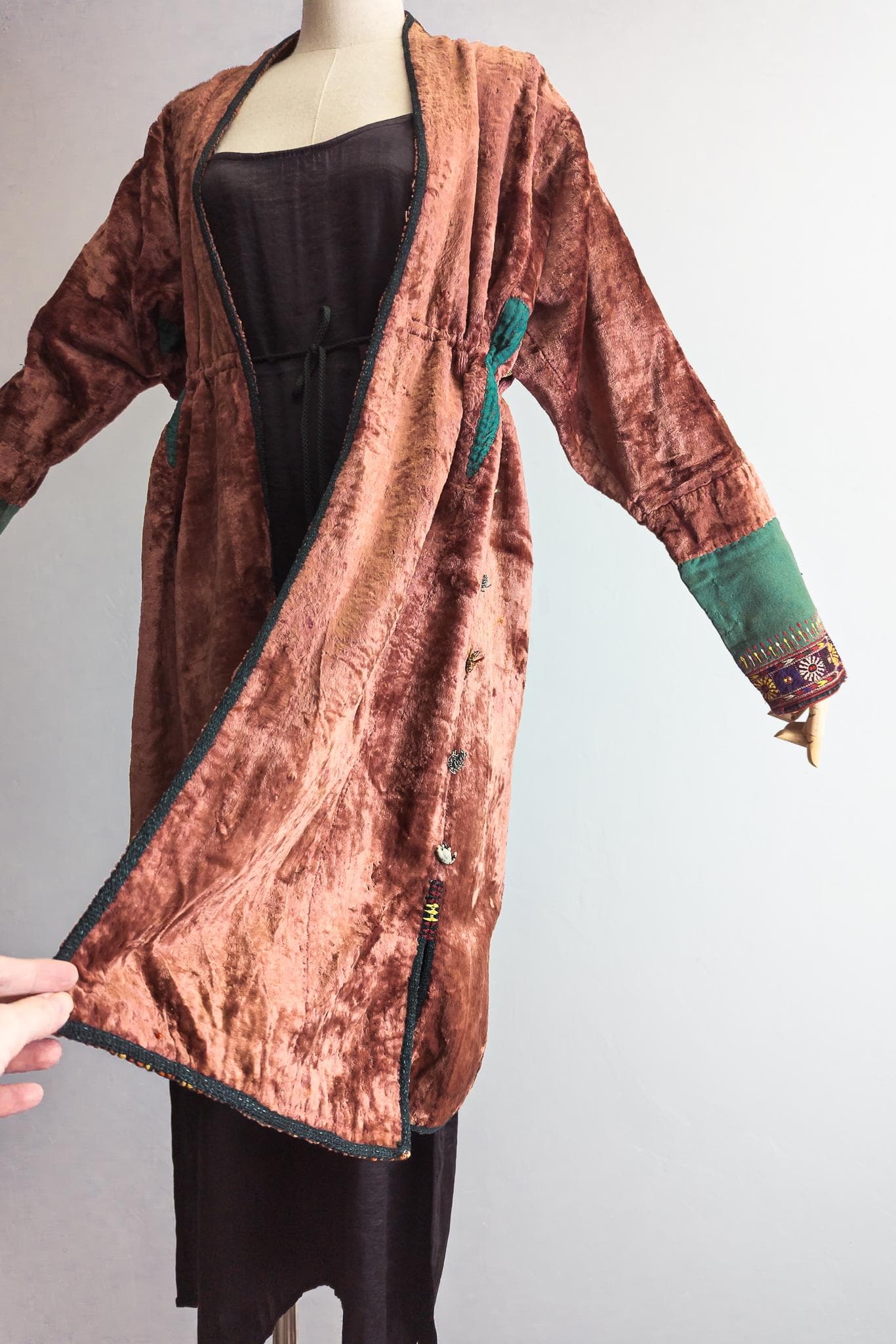 ottoman antique duster coat - rosewood silk velvet/teal green wool - full handwork - 19th century. - image 3