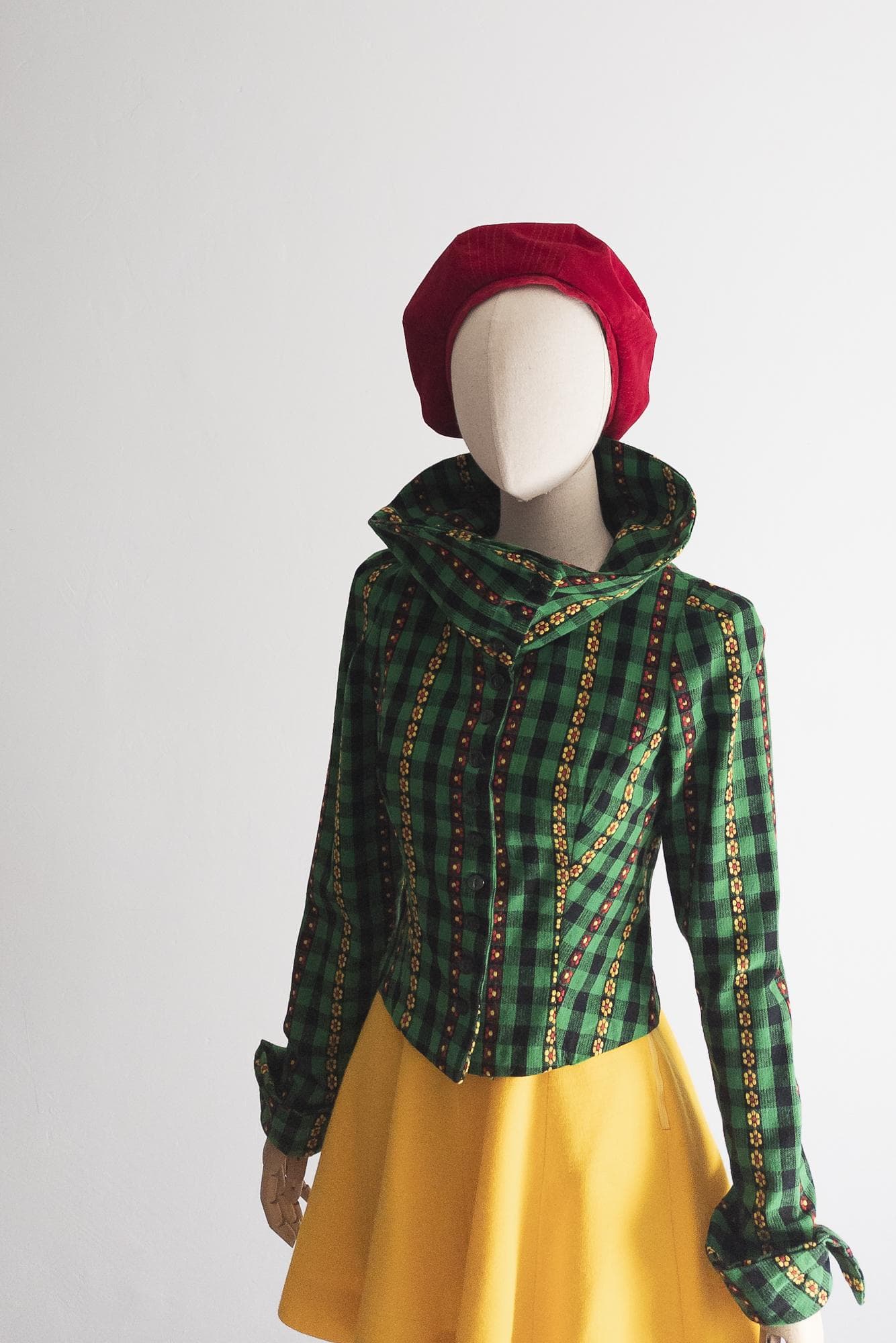 vintage berry red velvet beret - image 4