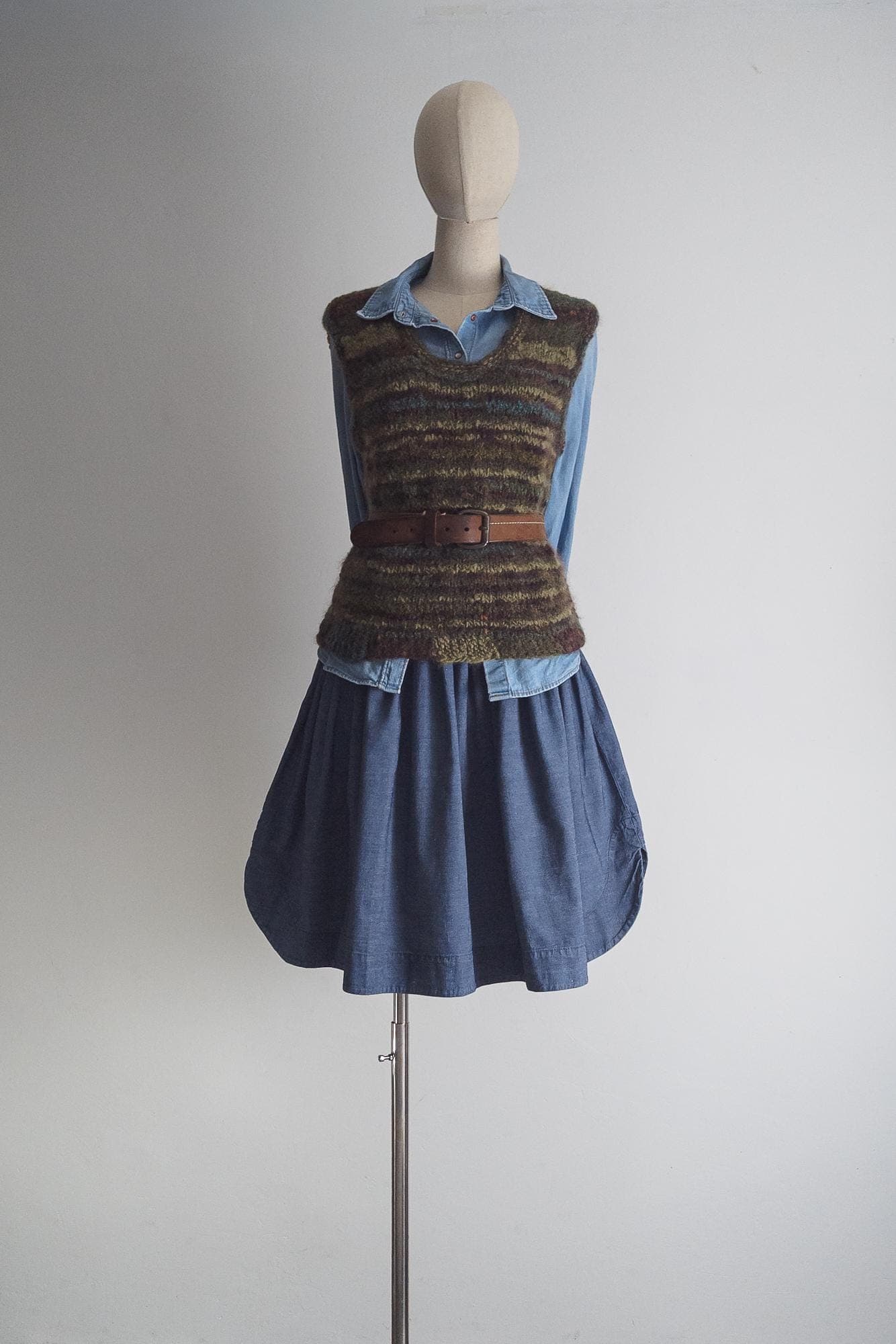vintage wool mohair sweater vest – sleeveless pullover in earthy tones - image 3