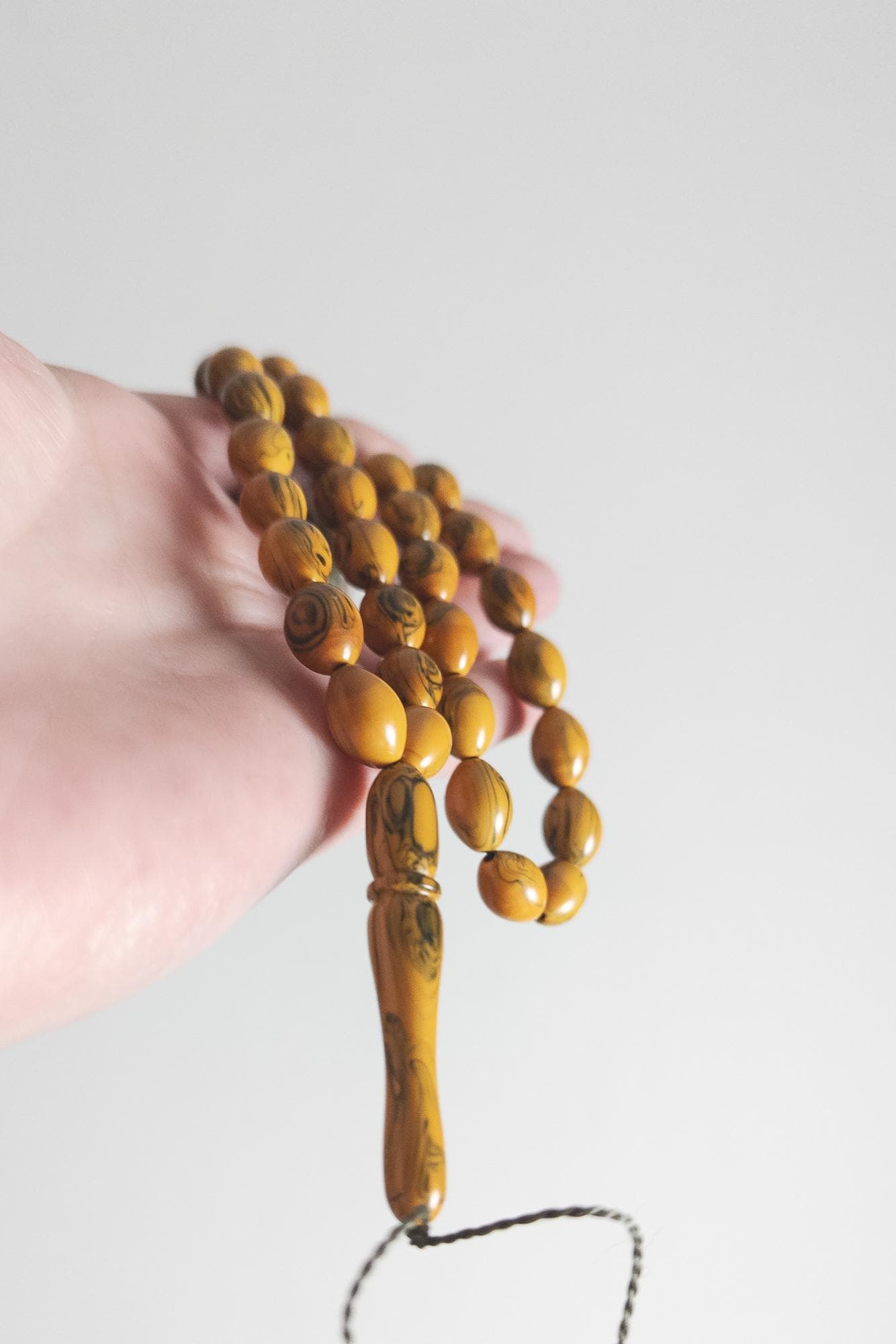 vintage butterscotch marbled bakelite misbah – 38 beads tasbih - image 5
