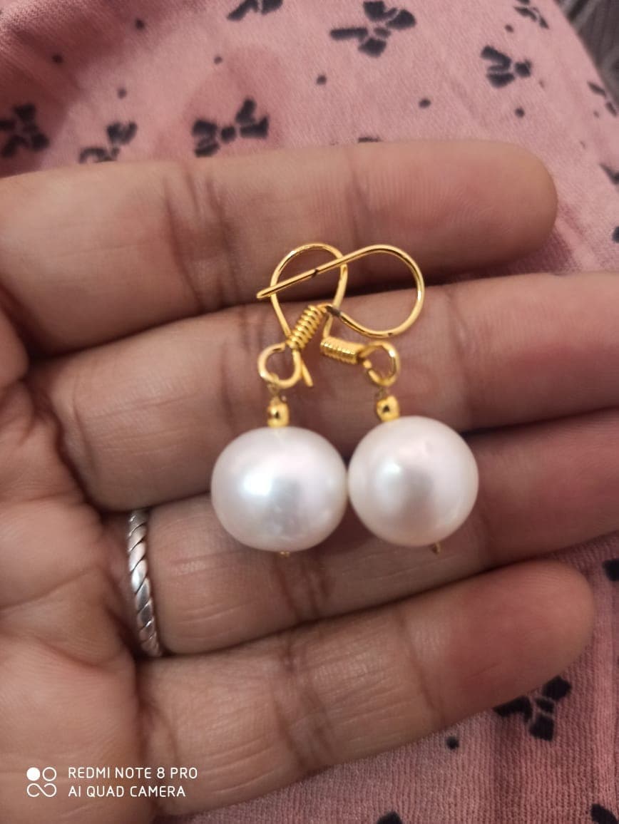 23'' Natural Freshwater Pearl Necklace 626 Carat AAA Baroque & Round Pearls with Gold-Plated Pendant - image 5