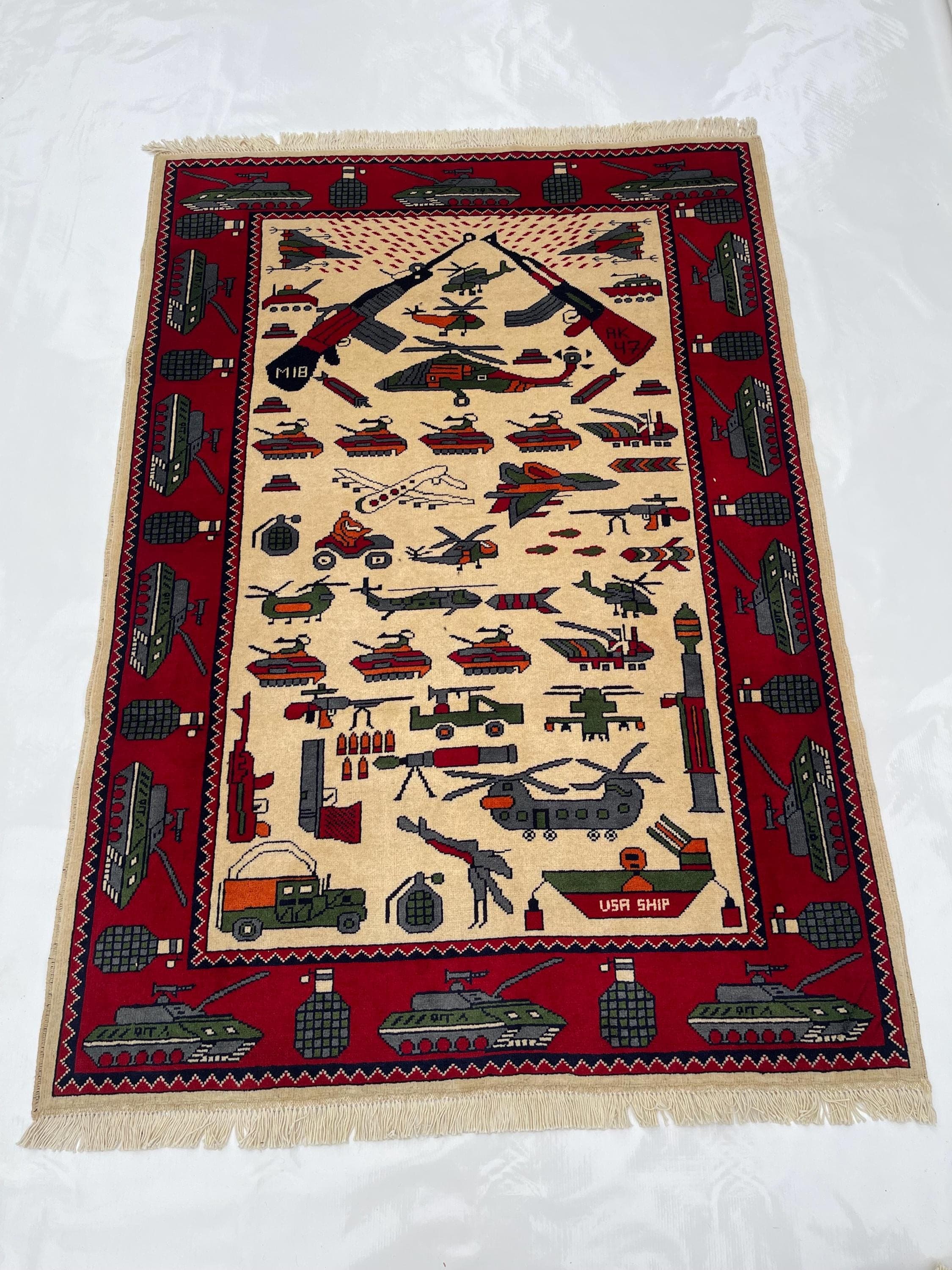 183x128 cm Ethnic rug Afghan War Art rug war Rug Tribal handicrafts Large war rug folk art