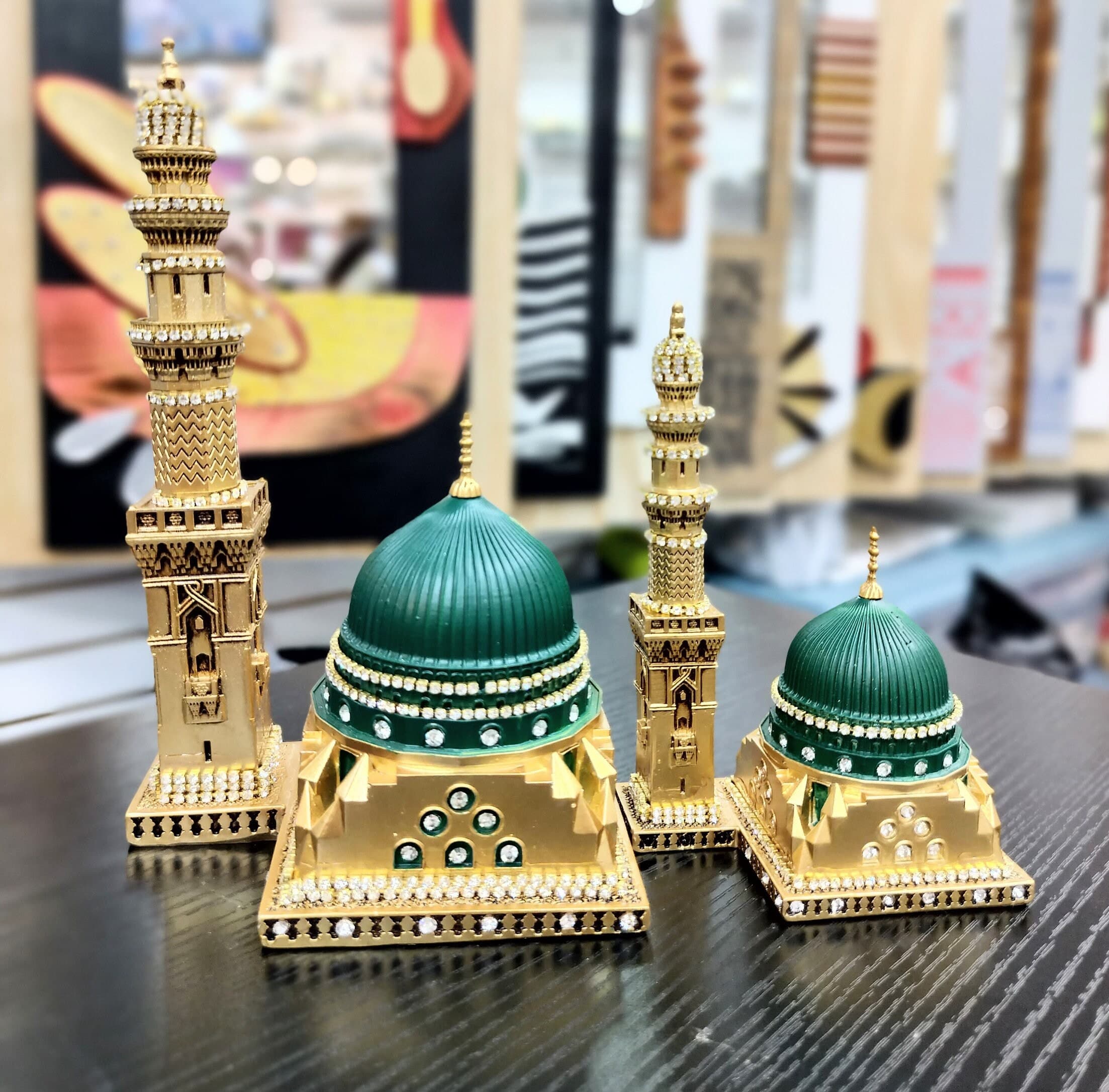 Islamic Table Decor Al-Masjid an-Nabawi Green Dome Replica - image 4