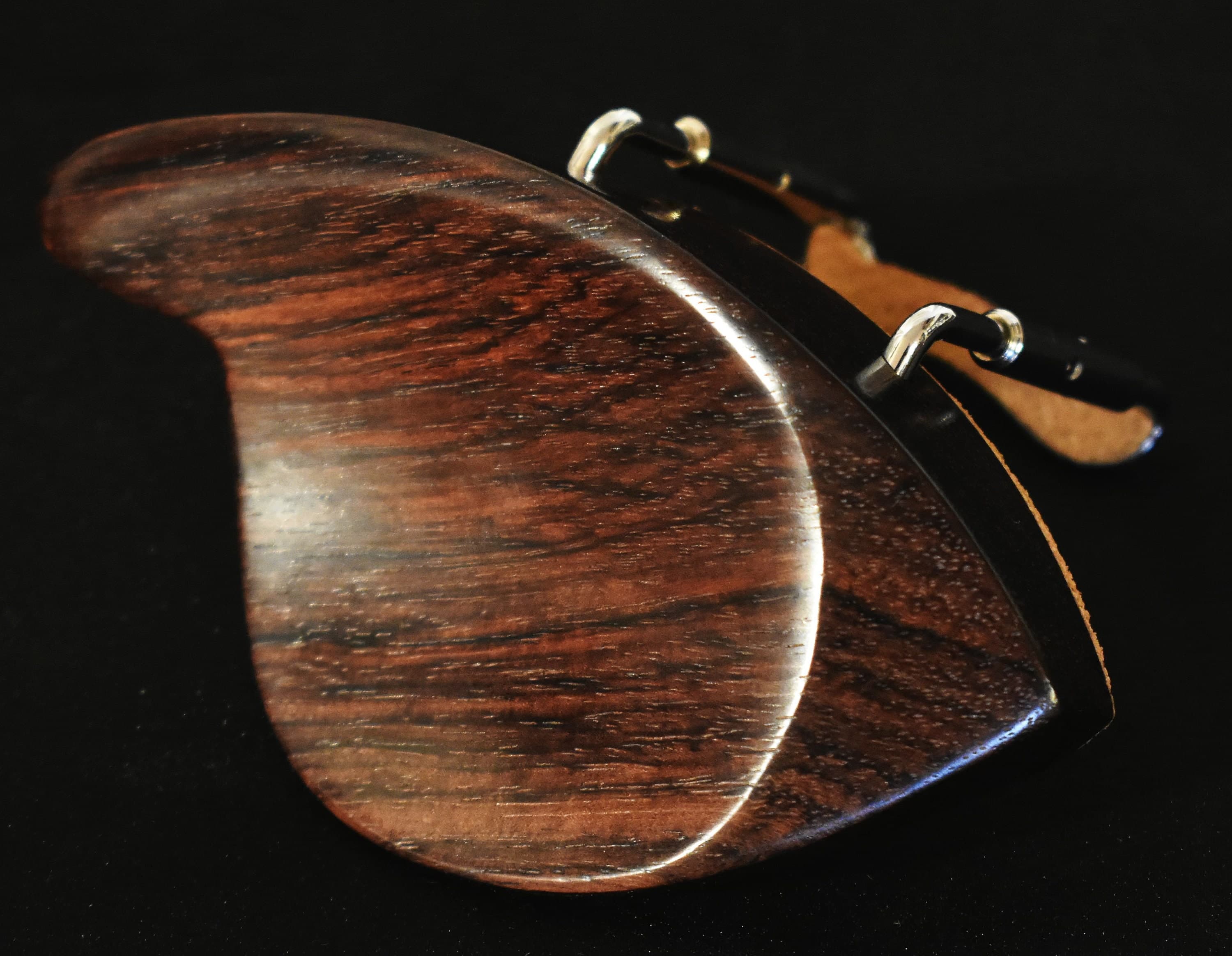 Handmade Stuber Violin Chinrest in Rosewood by Figaro Importers