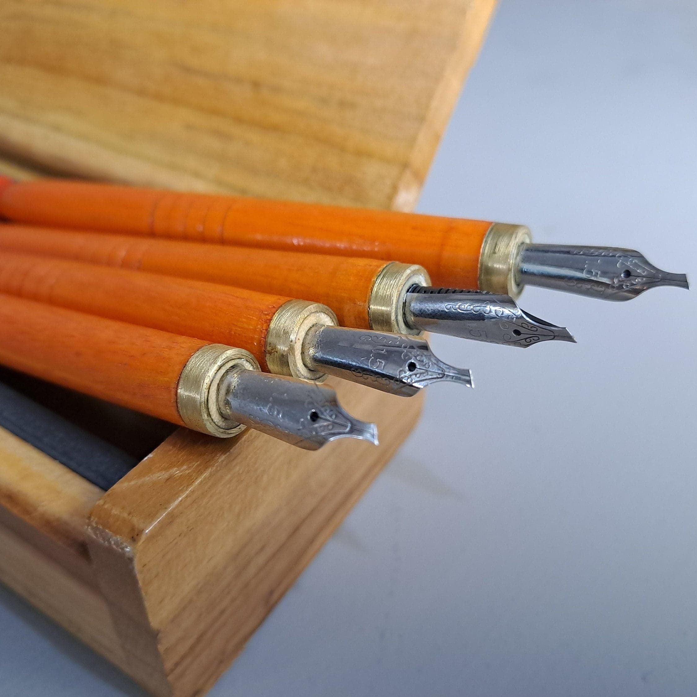 Metal Nib Fountain Pen for Arabic Calligraphy Practice