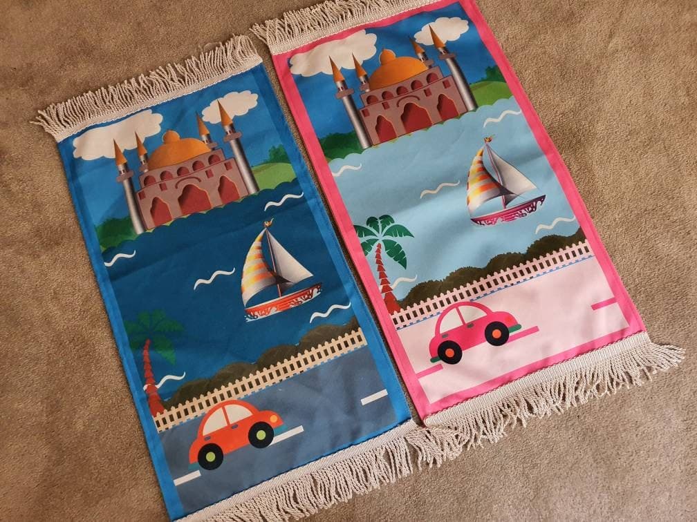 Personalised Ramadan Kids Prayer Mat, Muslim Prayer Aesthetic Rug for Children | Eid Gift Boys and Girls islamic Gift Prayer Musallah