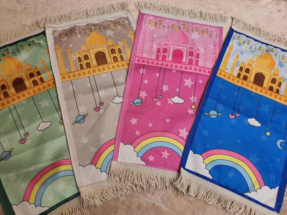 Personalised kids prayer mat with Name – Salah Rug for Boys & Girls | Ramadan Eid Present | Islamic Muslim Gift for Children | Birthday gift - image 3
