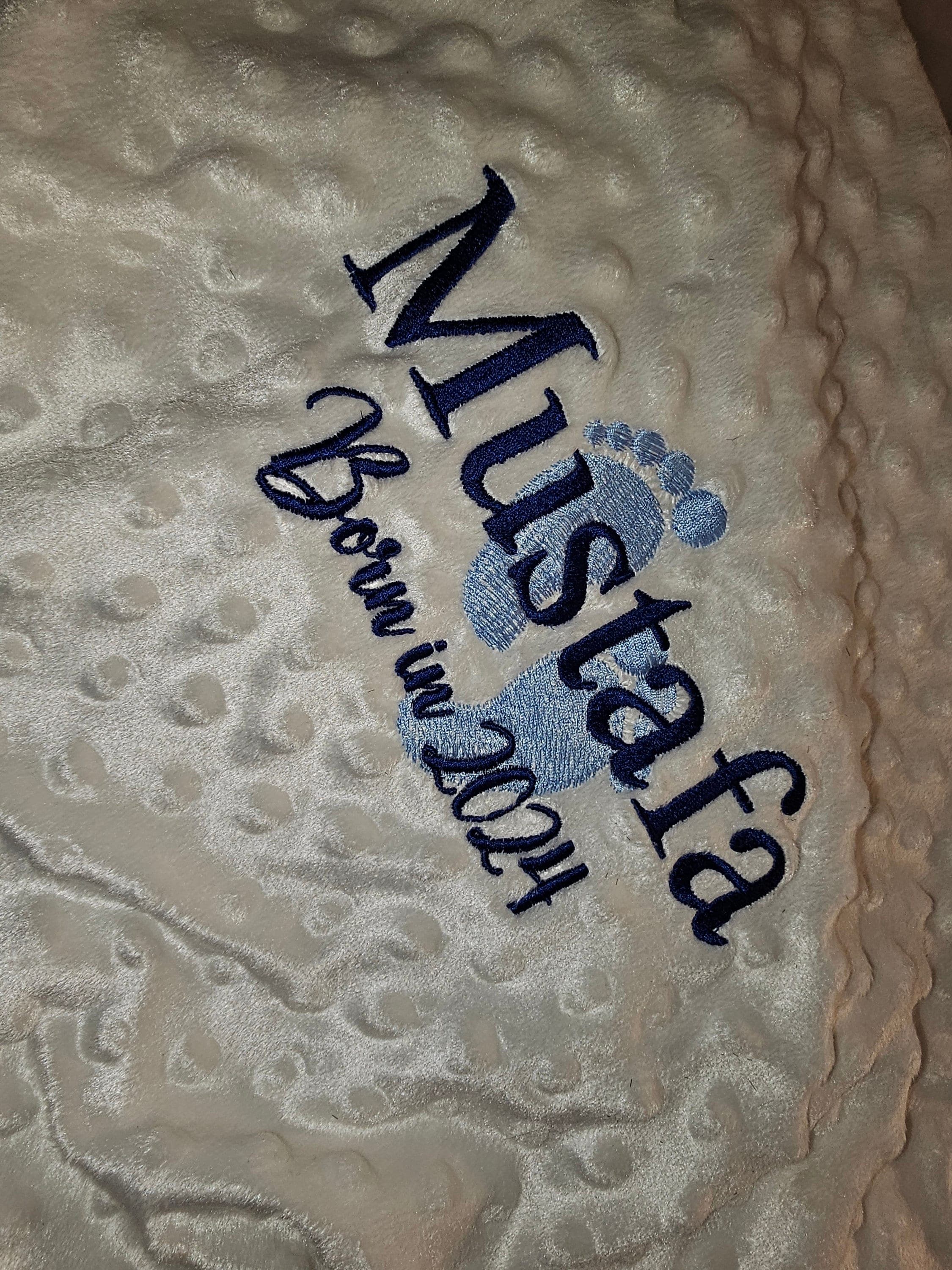 Personalised Baby Popcorn Blanket with Name, Footprint & Year of Birth – Soft Newborn Keepsake | Baby Shower Gift | Born in 2025 Blanket - image 3