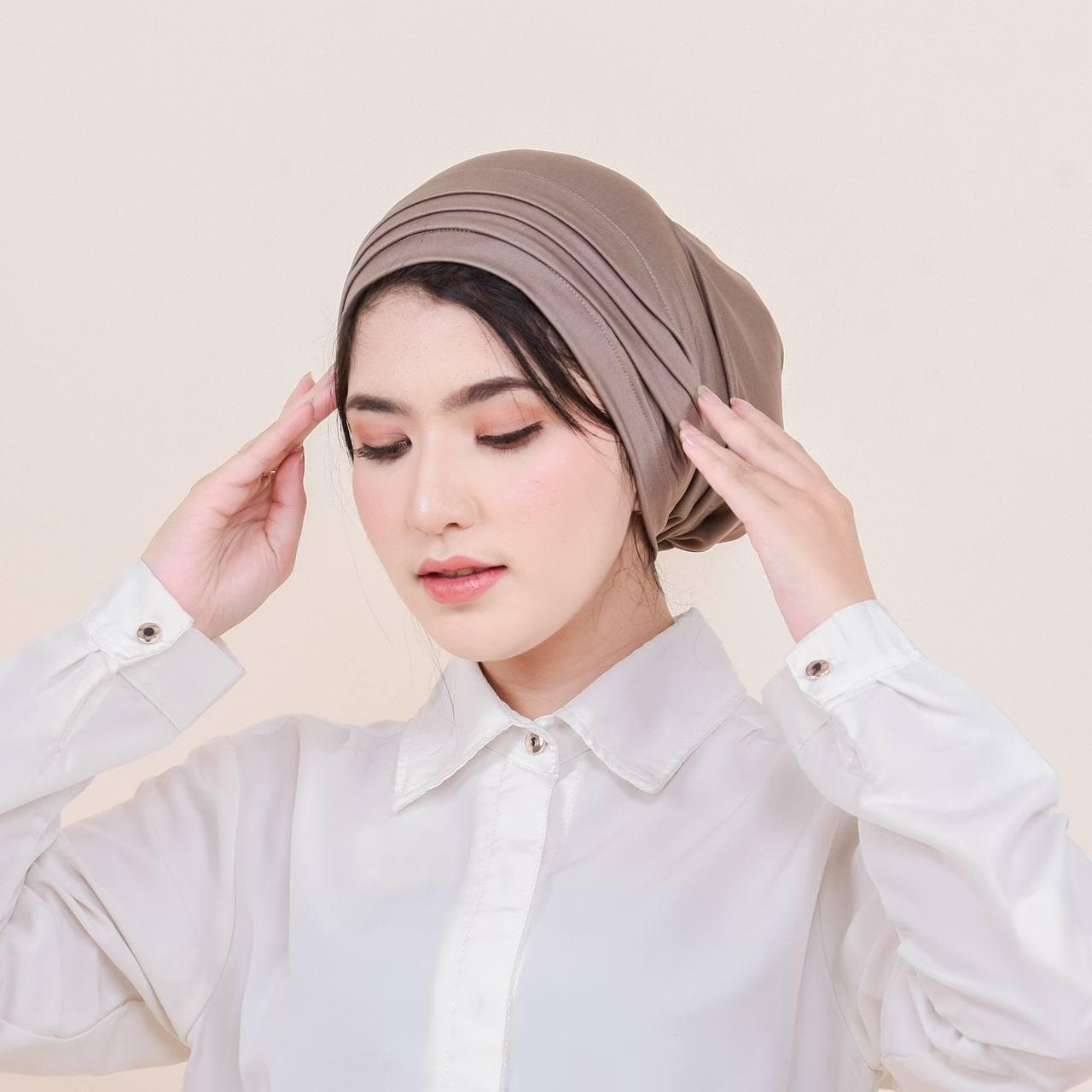 BELLA Instant Turban, Elastic Hair Bonnet Beanie Hat, Ready-to-Wear Pre-tied Head Wrap, Easy Wear Slip-On Headwear, Headdress, Hair Covering