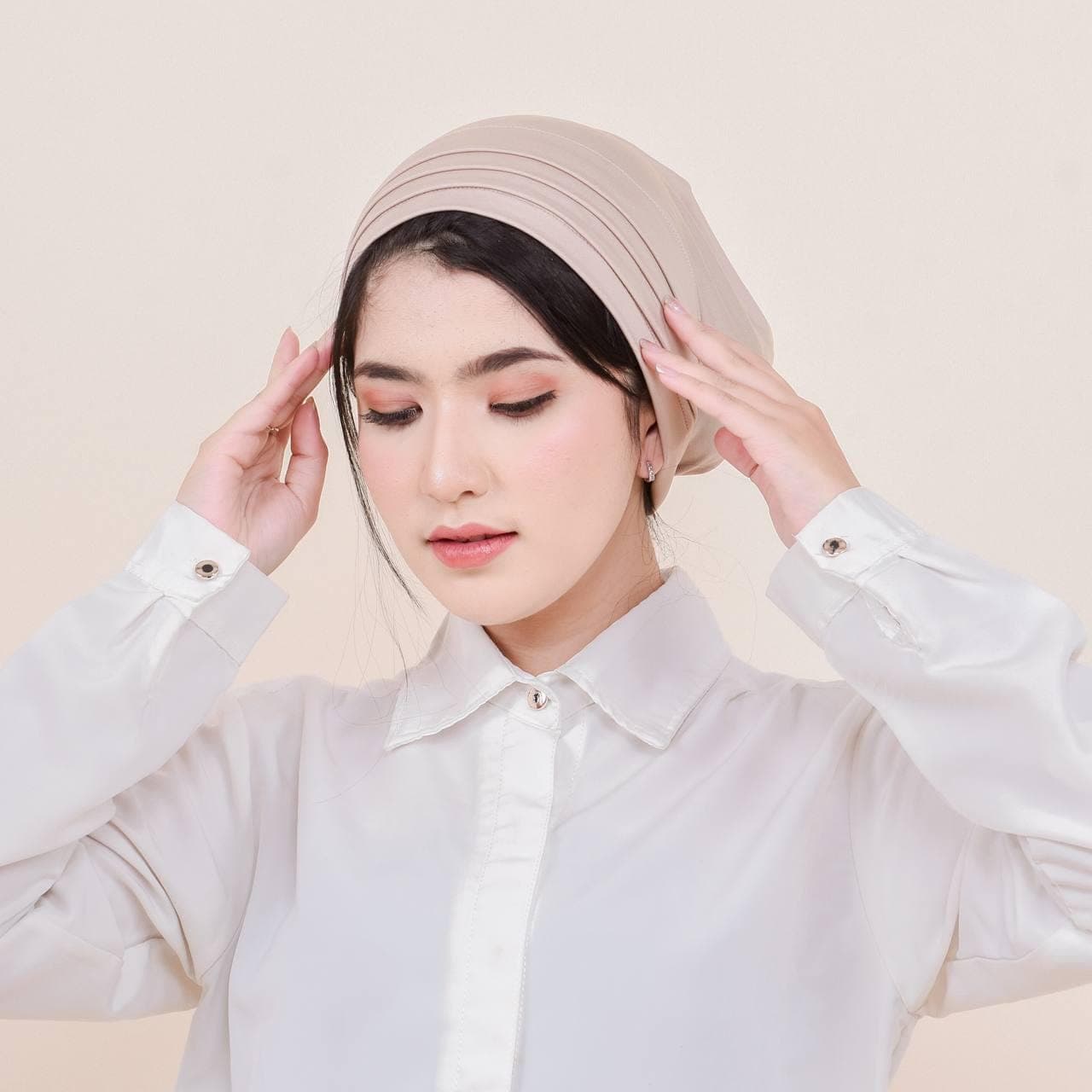 BELLA Instant Turban, Elastic Hair Bonnet Beanie Hat, Ready-to-Wear Pre-tied Head Wrap, Easy Wear Slip-On Headwear, Headdress, Hair Covering