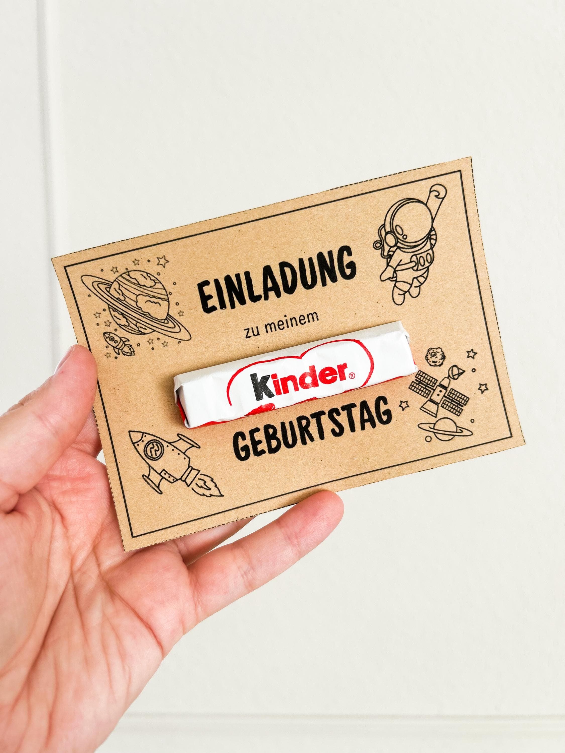 Druckvorlage Einladungskarte Kindergeburtstag Rakete Astronaut, Bastelvorlage Geburtstagseinladung