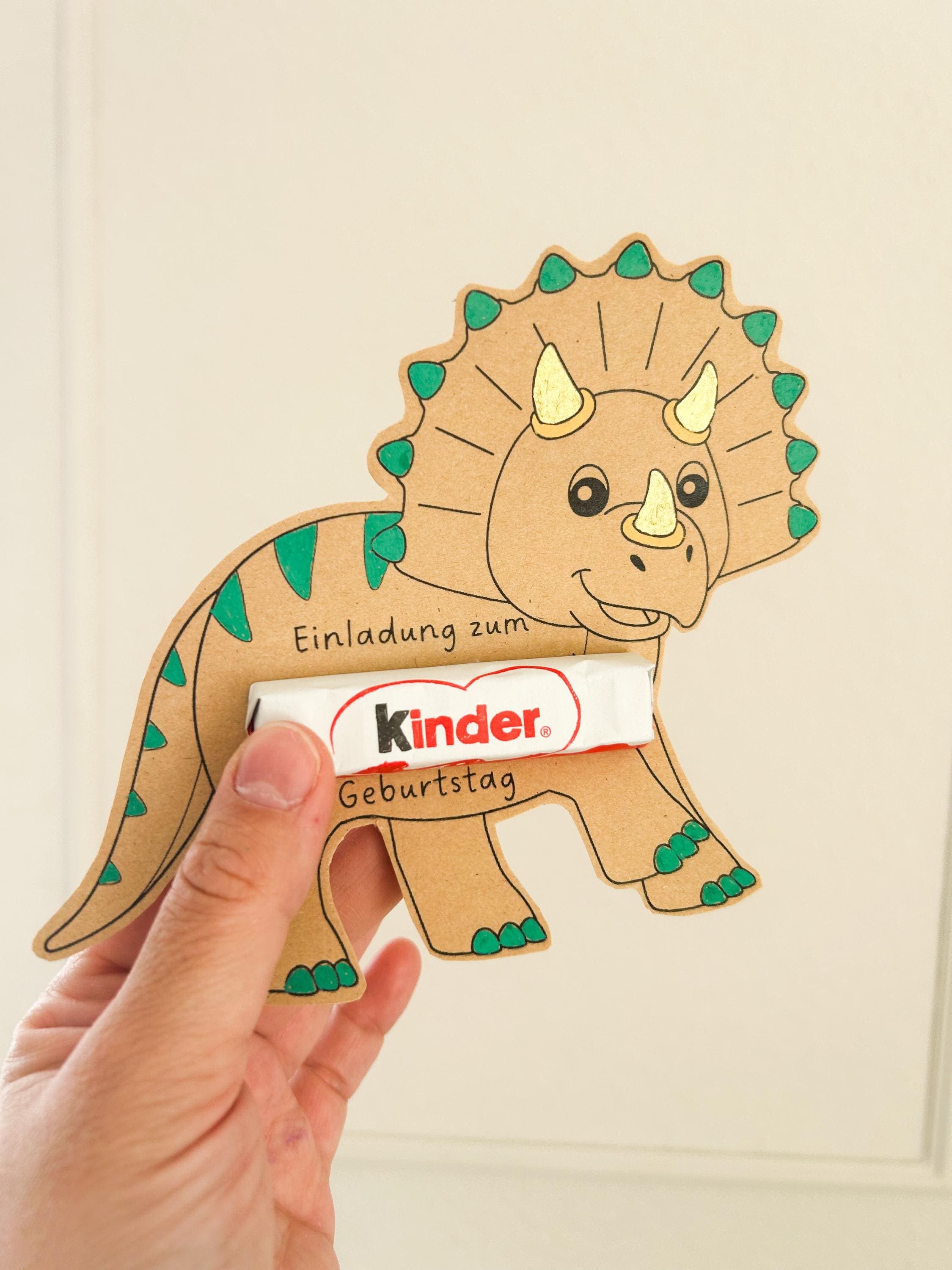 Triceratops Geburtstagseinladung, Bastelvorlage Dino, Bastelvorlage Geburtstag Kinder, Einladungskarte Dinosaurier, PDF Druckvorlage