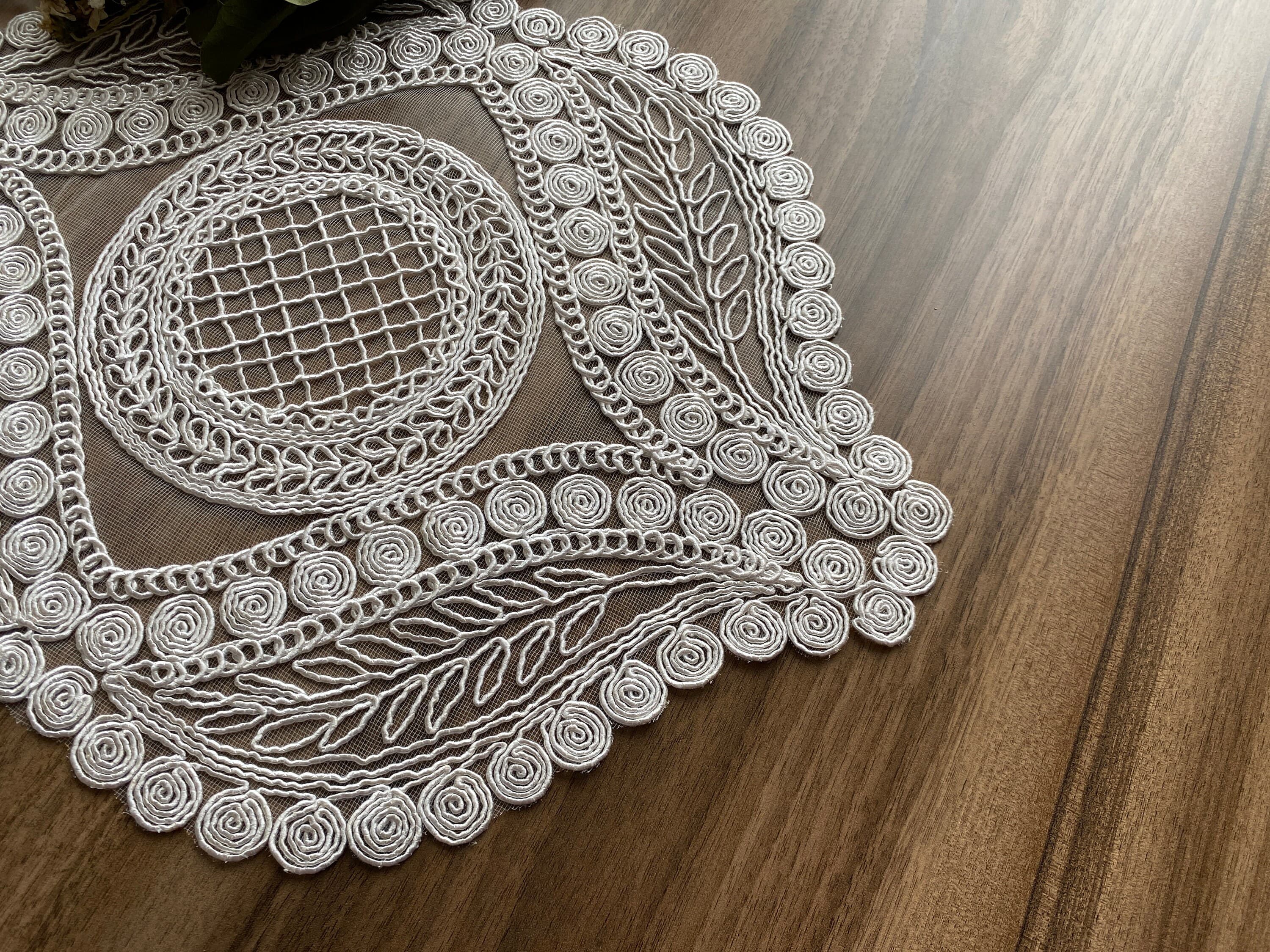 Cream French lace doily placemats, Vintage velvet lace placemats, Dainty lace doily mats, Delicate Antique style lace doily mats, LC203 - image 4