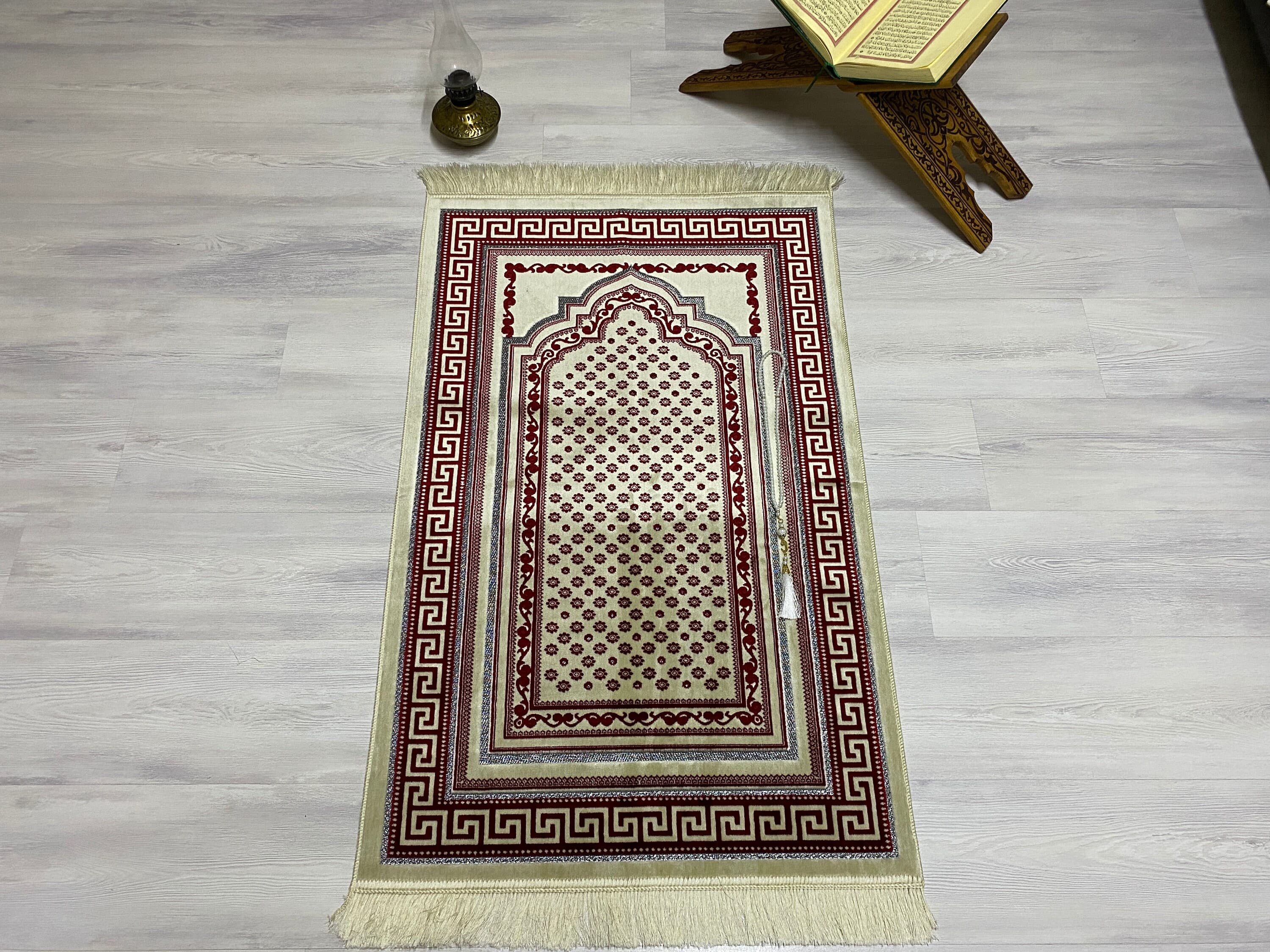 Soft Burgundy Prayer Mat, Nikah Gift,Sejadah Prayer Mat with Tasbeeh, Muslim Wedding Gift, Prayer Rug, Muslim Janamaz, Islamic Gift, RNR501 - image 3