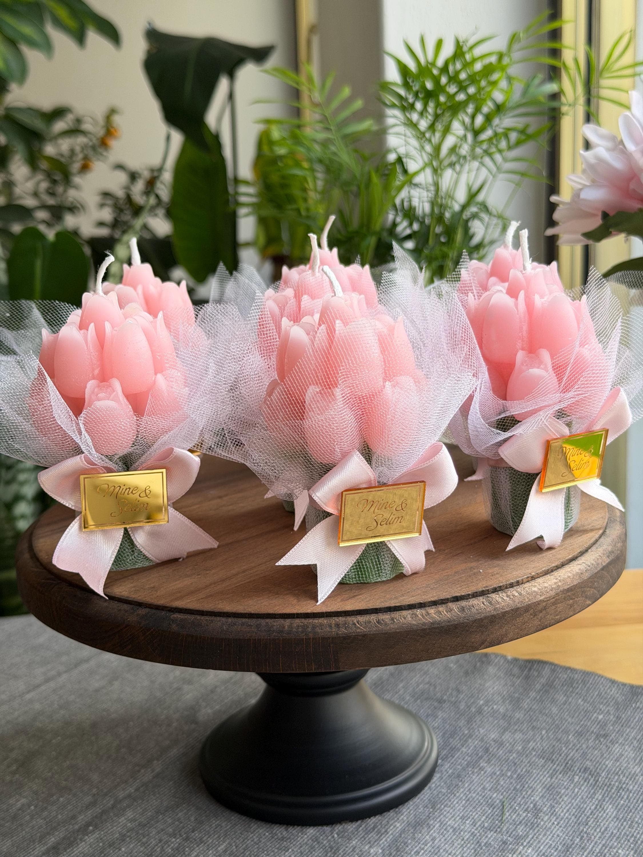 Personalized Tulip Bouquet Candle favors: Wedding Tulip Candles favor,