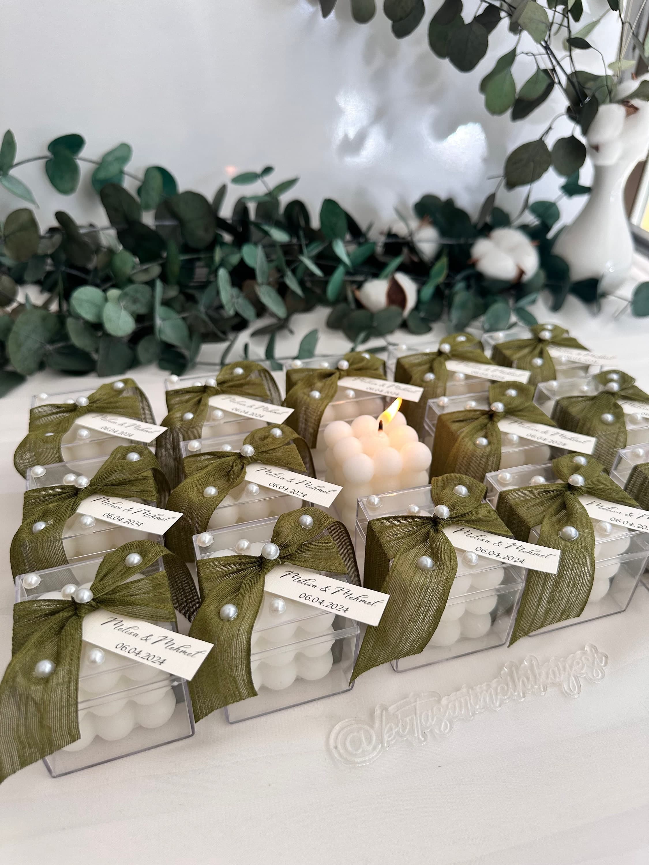 Pearl Decorated Bubble Candle: Boxed Wedding Favor Gift