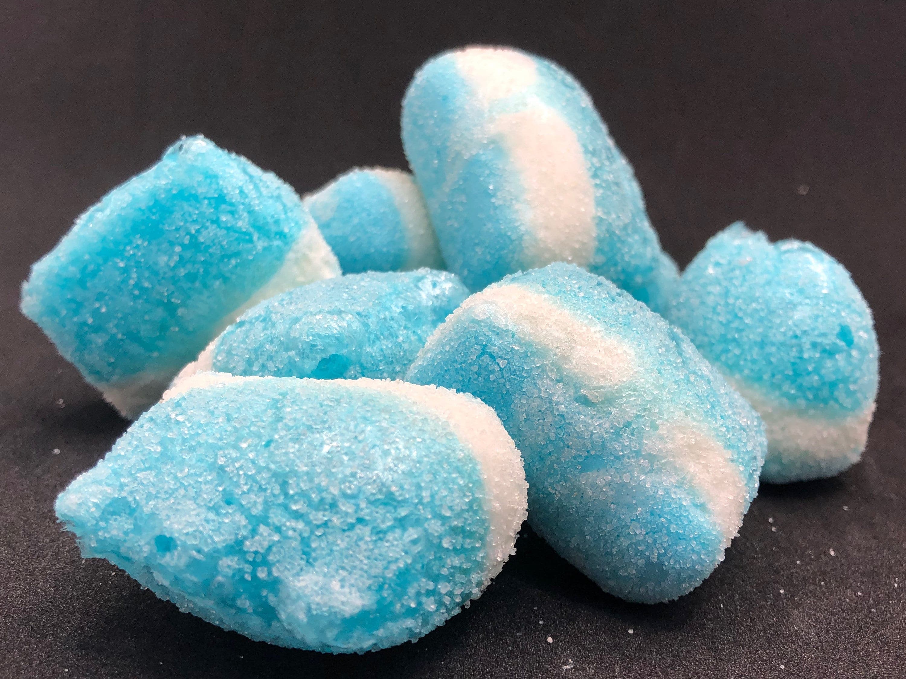UK Freeze Dried Blue Raspberry Slices - Crunchy, moorish and satisfying.. an eye catching sweet|Freeze Dried Sweets|Tiktok Viral|Halal Sweet