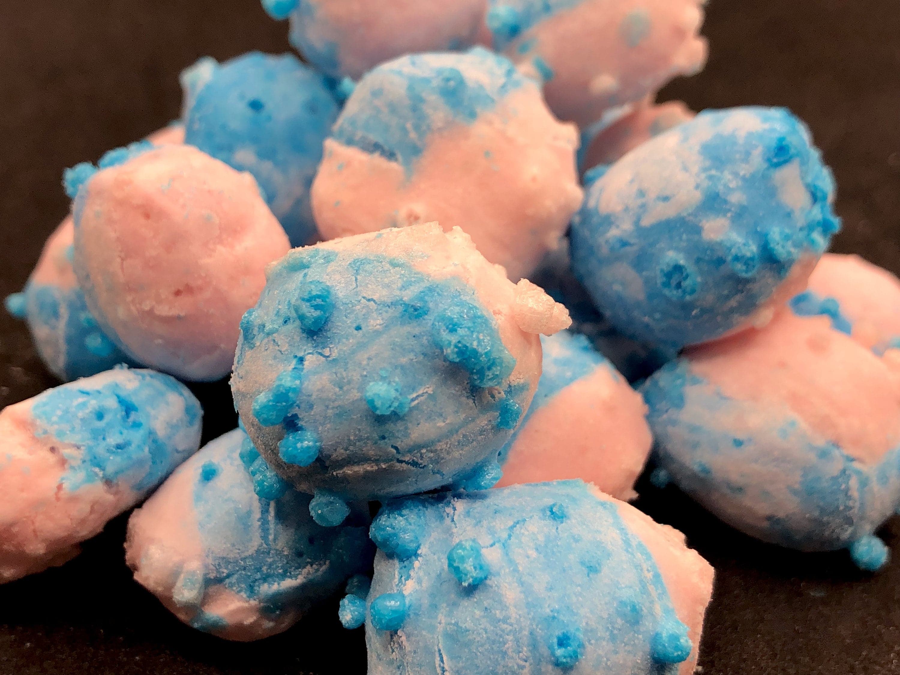 UK Freeze Dried Blue Raspberry Bon Bons - British Retro Sweets|Blue Raspberry Flavour|Party Bag Ideas|Crunchy Sweets|Thank you present|candy
