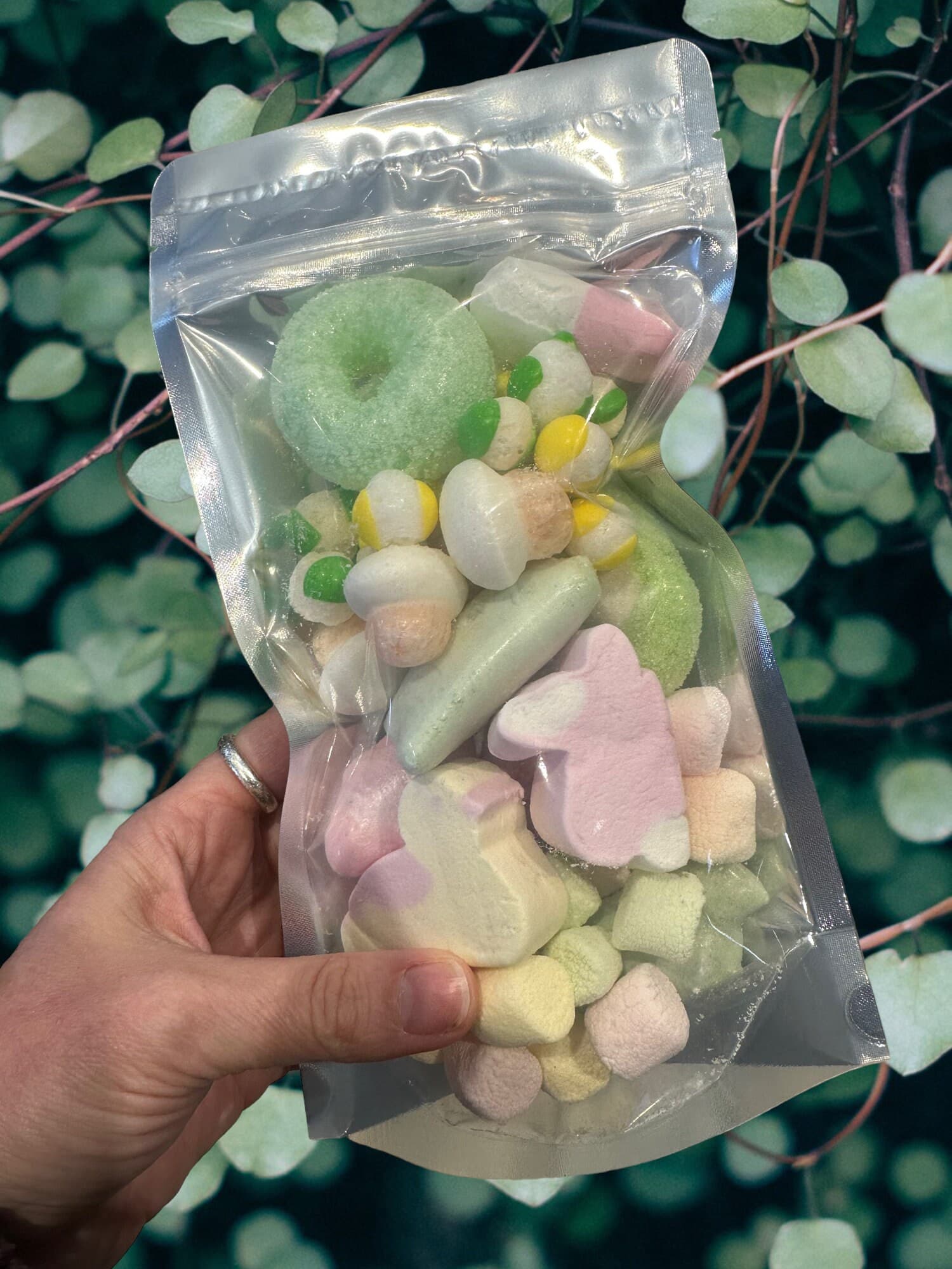 UK Freeze Dried Sweets Mystery Bag - Huge variety of sweets, packed with you in mind, vegan, vegetarian and halal options available - image 3