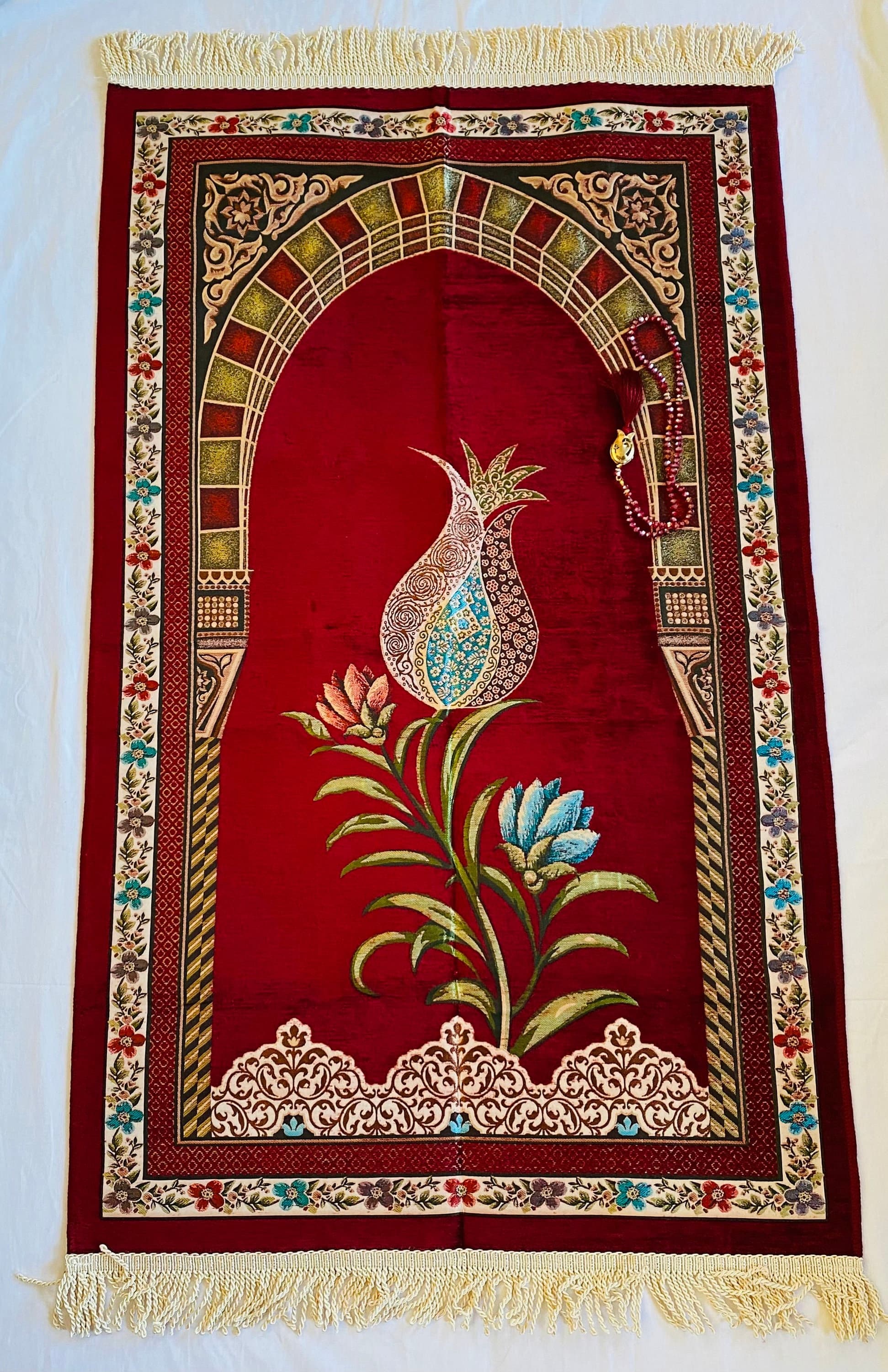 Tulip Prayer Rug with Crystal Tasbih: Luxury Sejadah Janamaz Gift