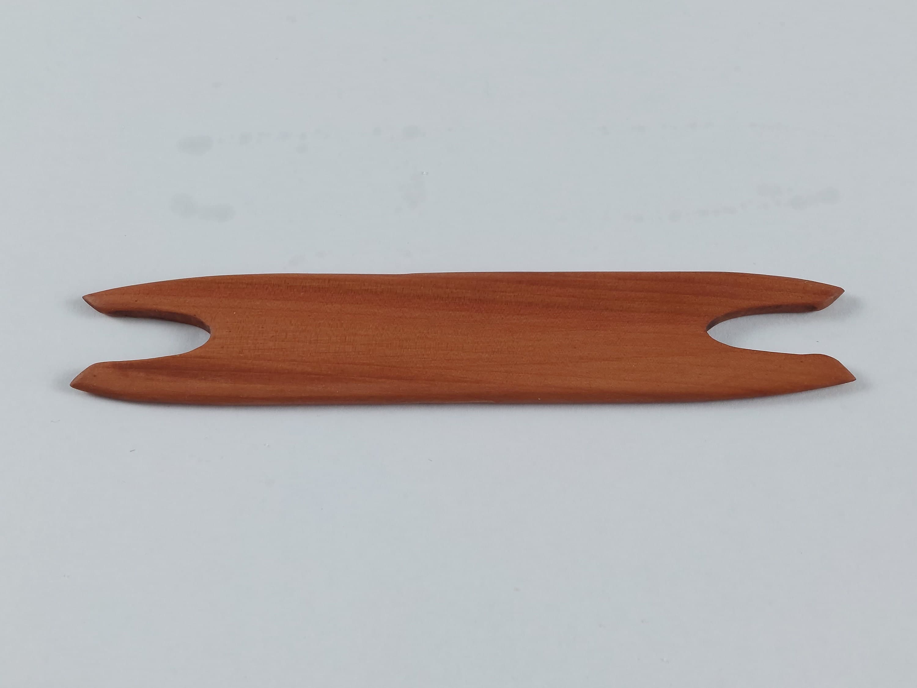 Webschiffchen zum Brettchenweben aus Birnbaumholz in drei Varianten, 4 mm Stärke, 15 cm lang, Webwerkzeug, Birne - image 3