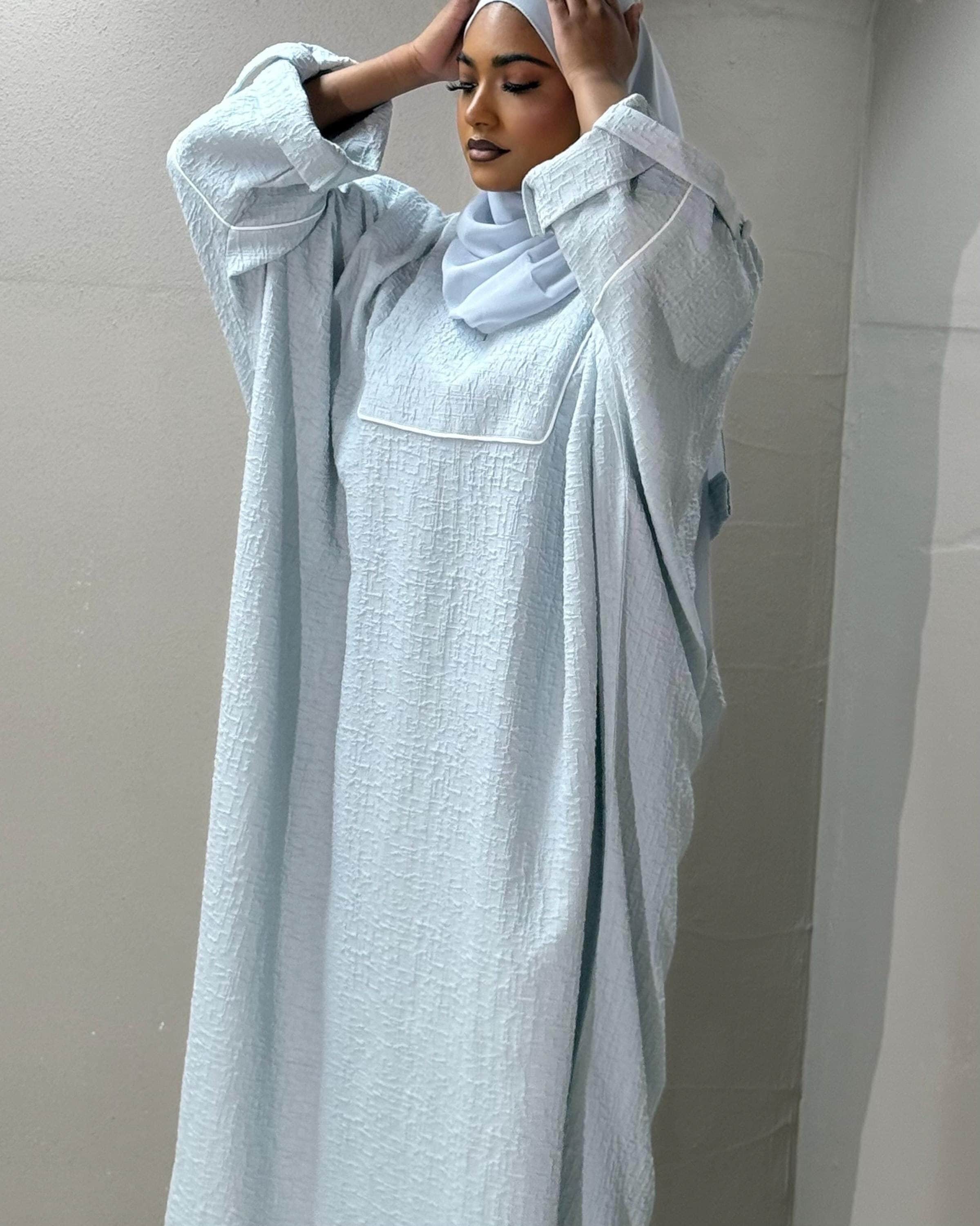 Winter Closed Butterfly with Square Neck (Light Grey)