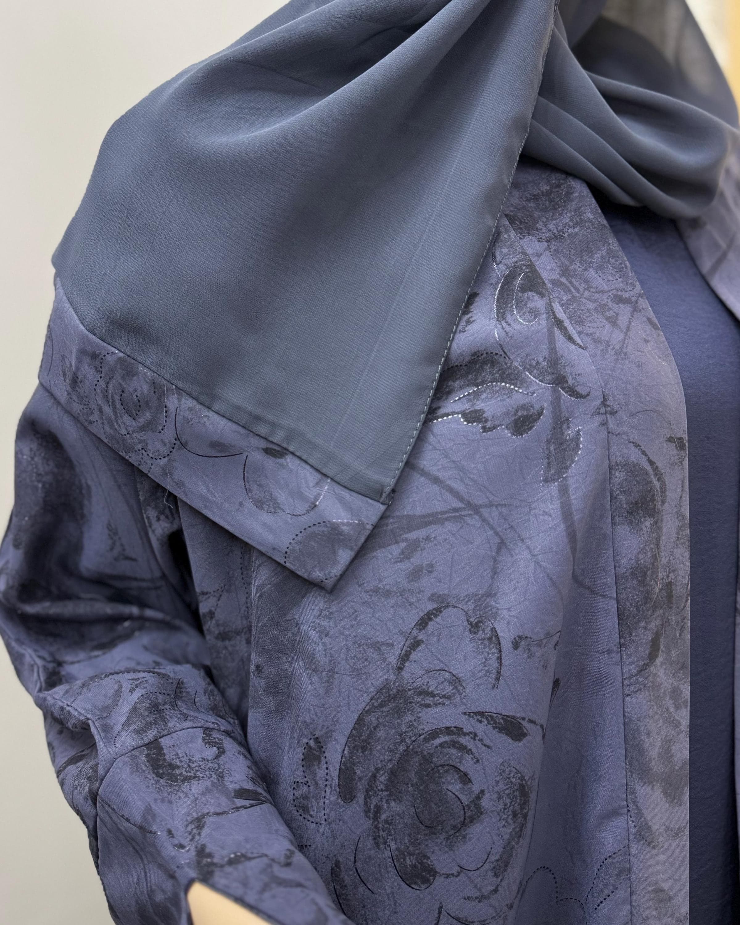 Three-Piece Set: Flowery Patterned Abaya, Inner Dress & Hijab (Midnight Blue) - image 3