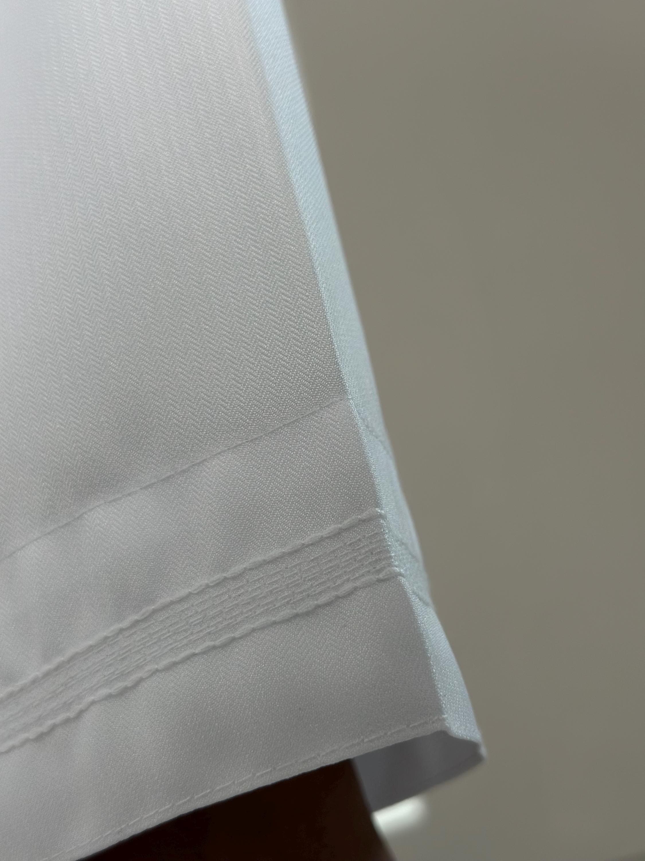 Emirati Omani Thobe with Zip and Tassel (Off-White) - image 5