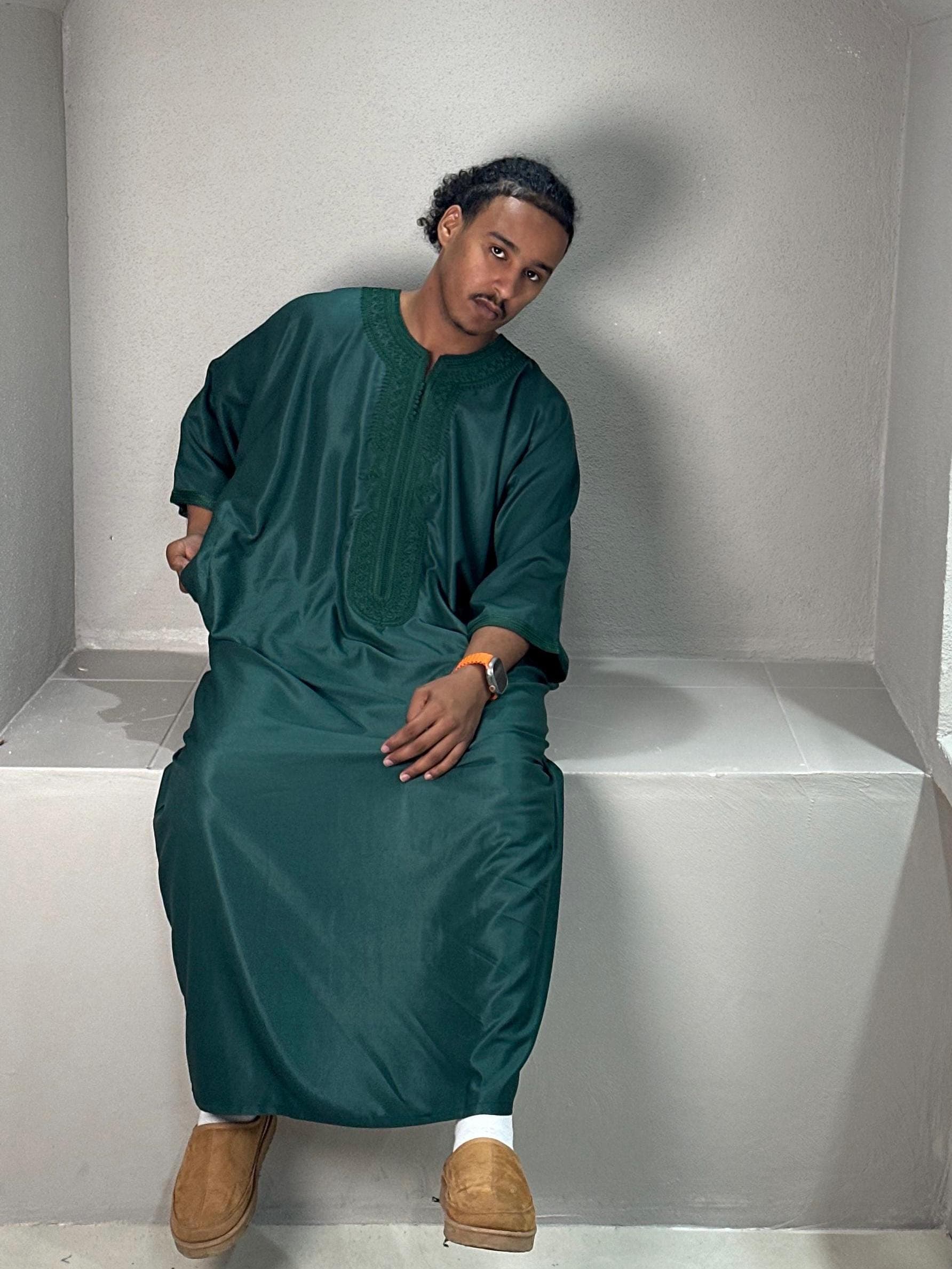 Emerald Green Moroccan Thobe: Premium Soft Cotton Blend - image 3