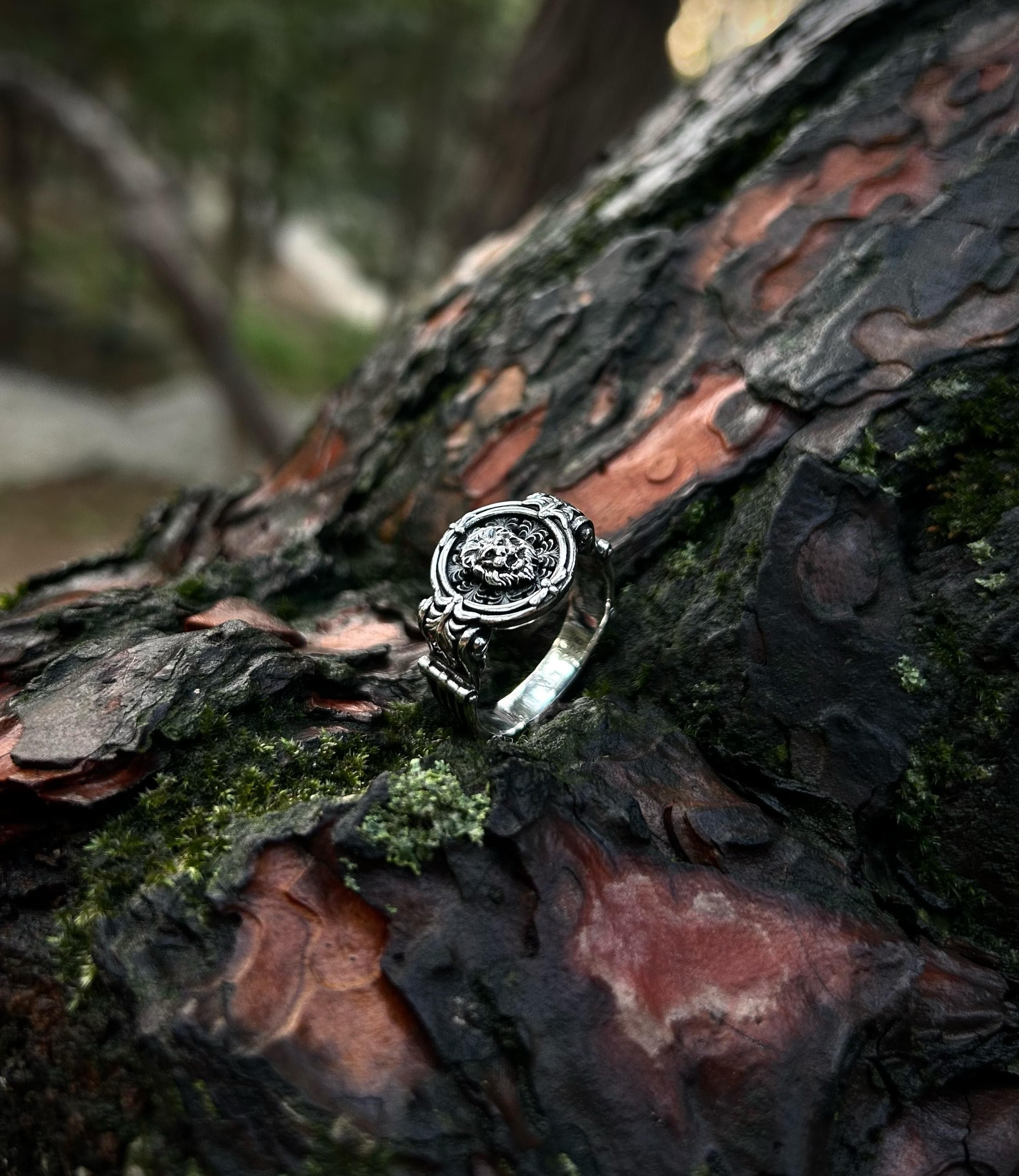 Minimalist Lion Ring for Men | 925 Sterling Silver Stoic Signet of Courage and Wisdom