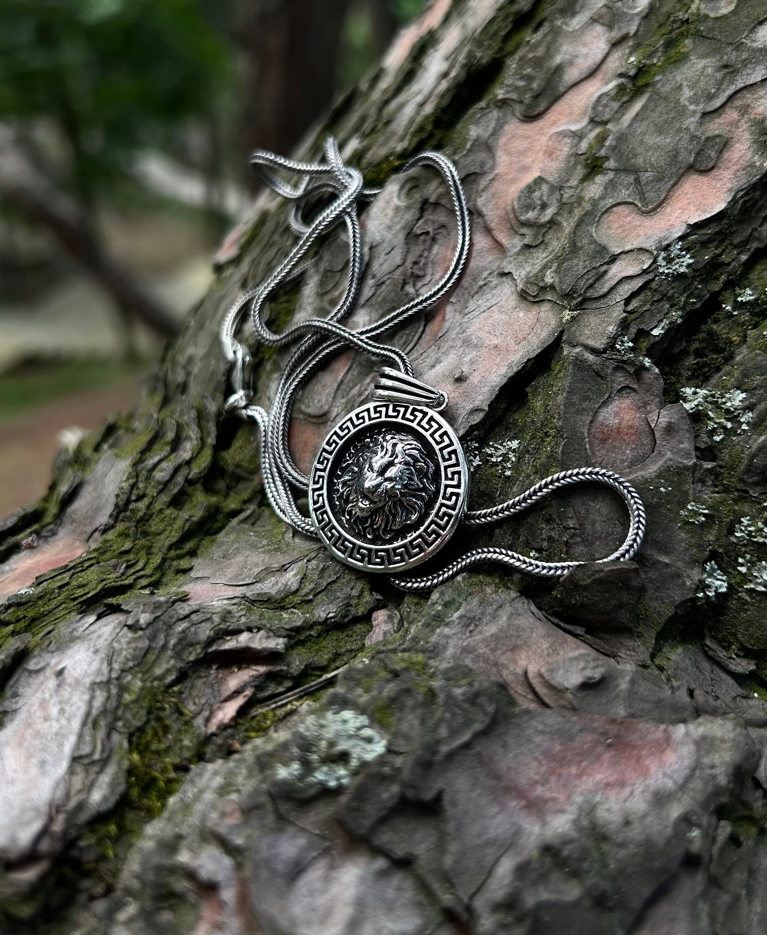 925 Sterling Silver Nemean Lion Medallion Necklace