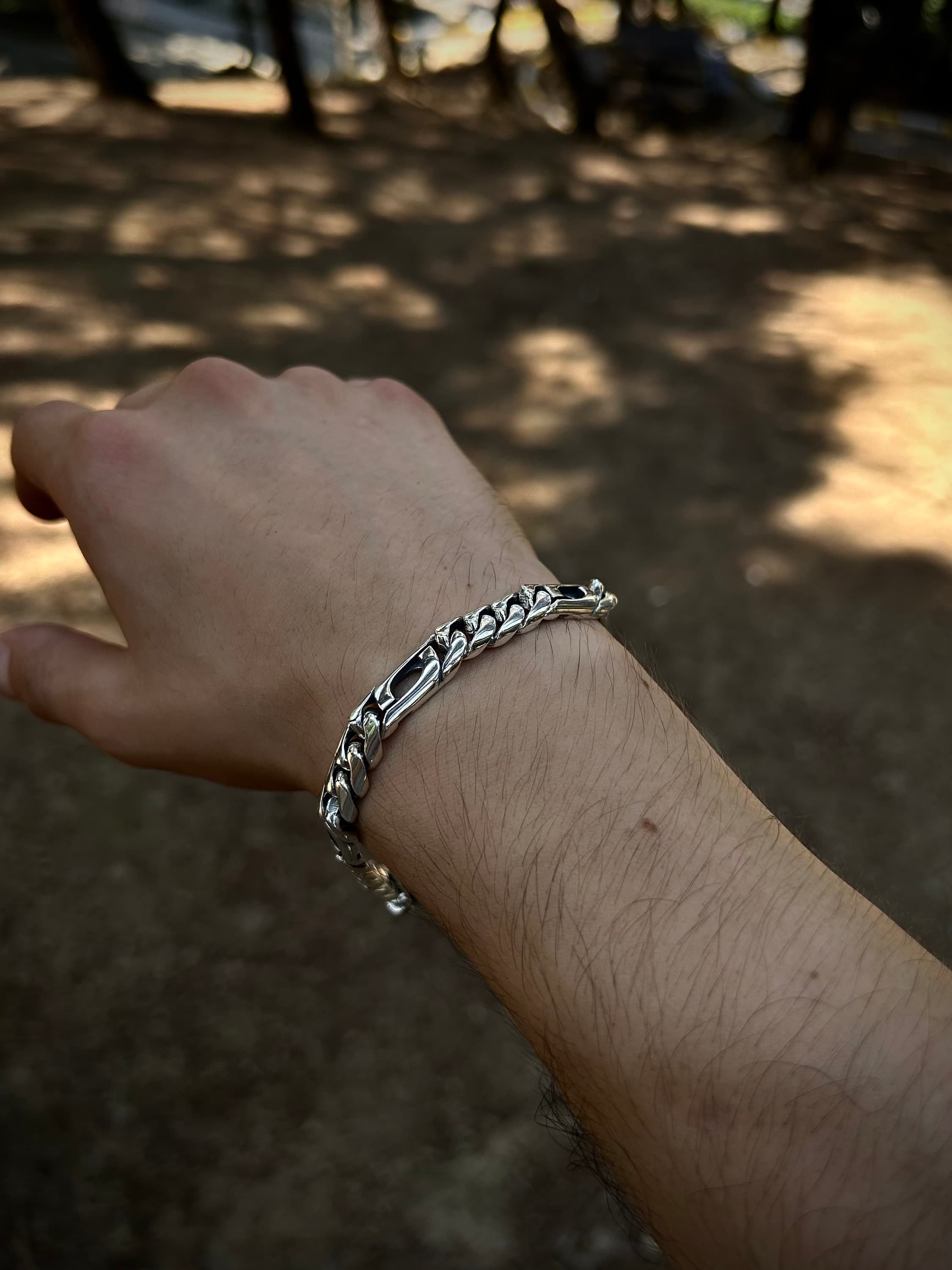 Mens 925K Sterling Silver Chain Link Bracelet: Unique Cut-Out Design
