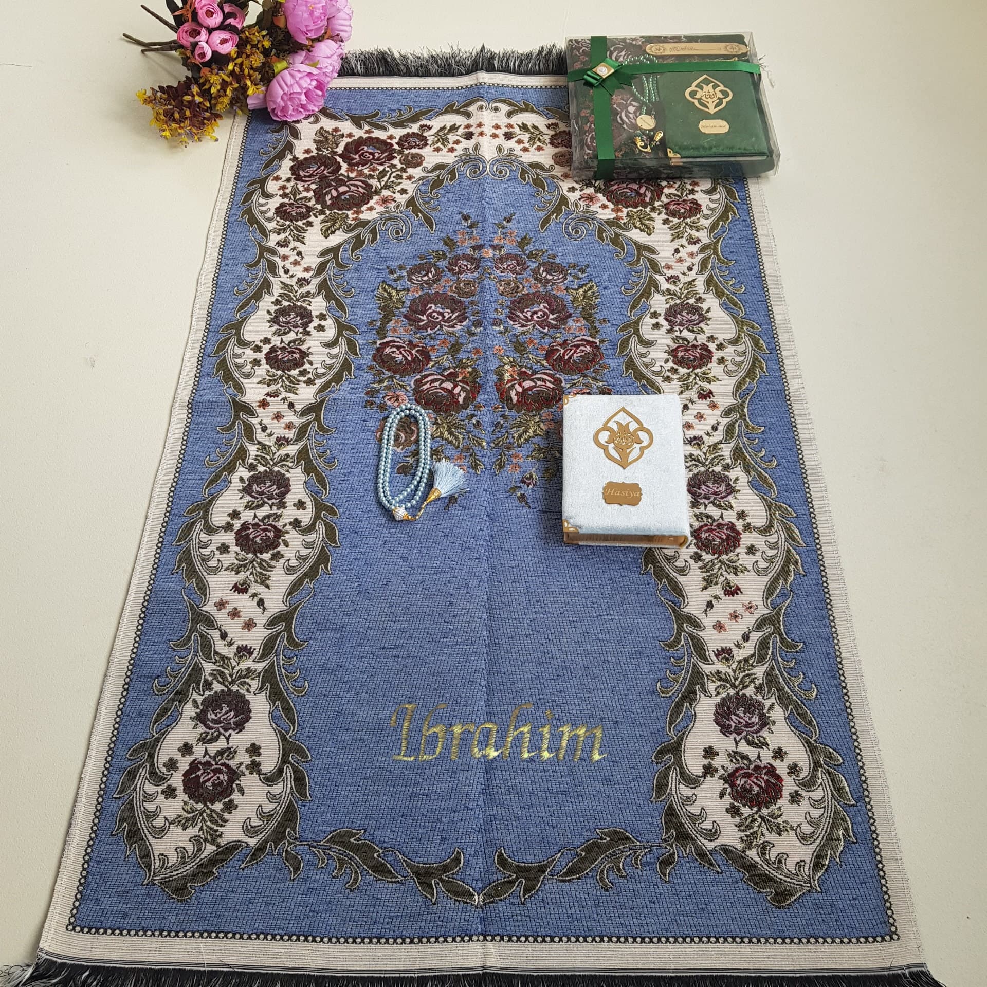 Personalized Prayer Mat Gift Set | Quran, Yaseen & Tasbeeh