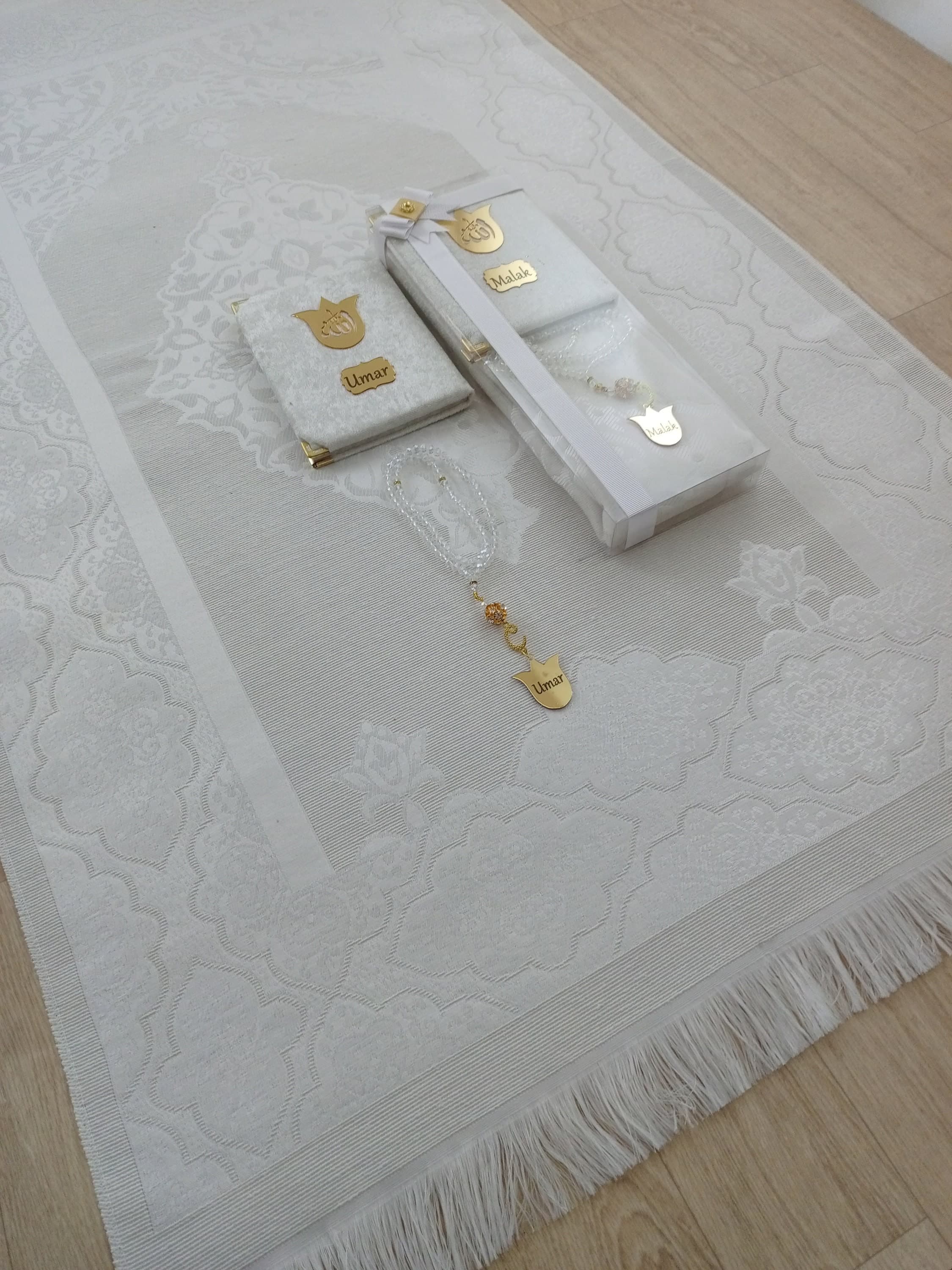 Personalized Prayer Mat Quran Gift Set | Eid, Wedding, Graduation