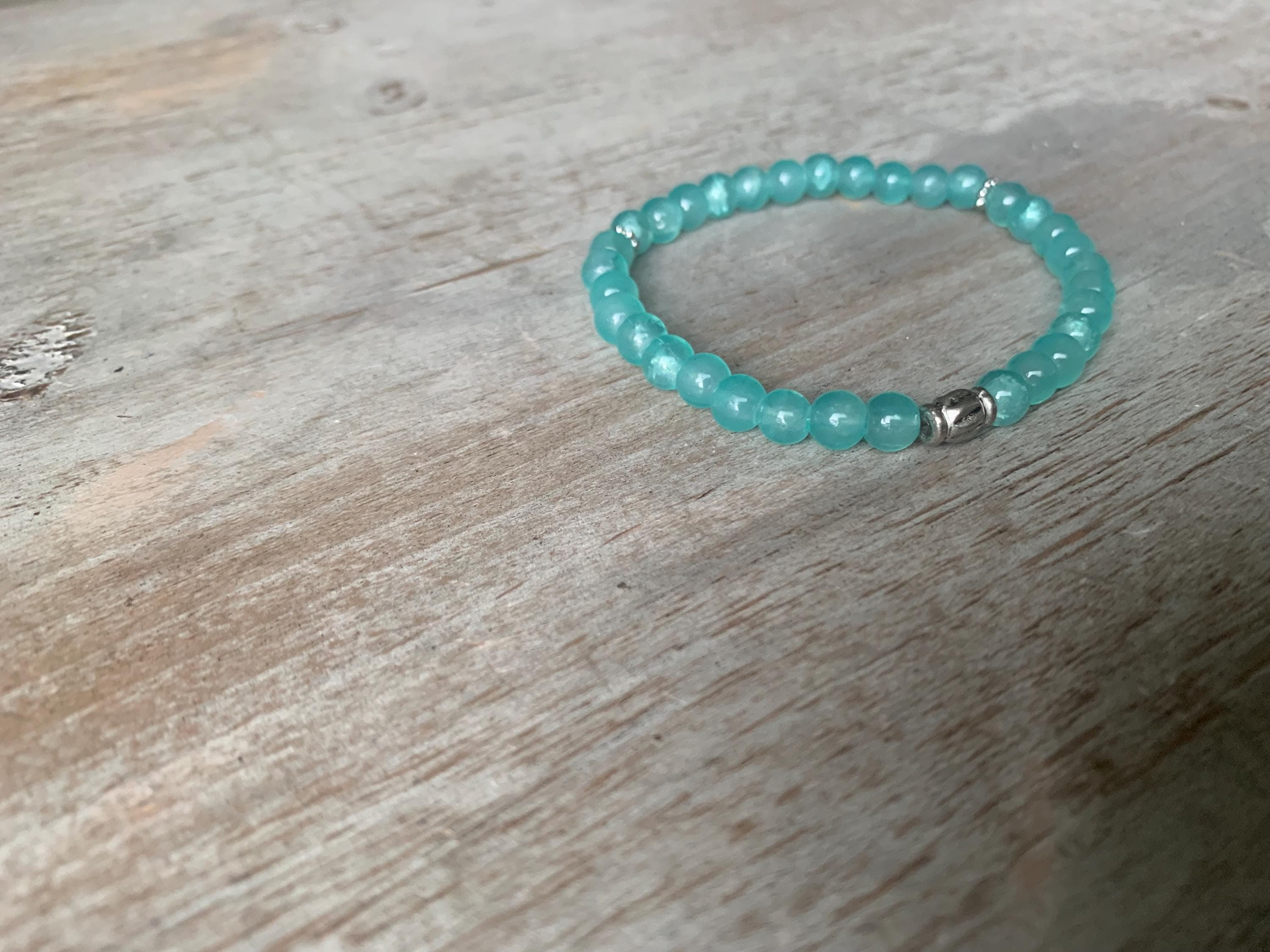 Blue Cracked Glass Bead Tasbih Bracelet (33 Beads) - image 4