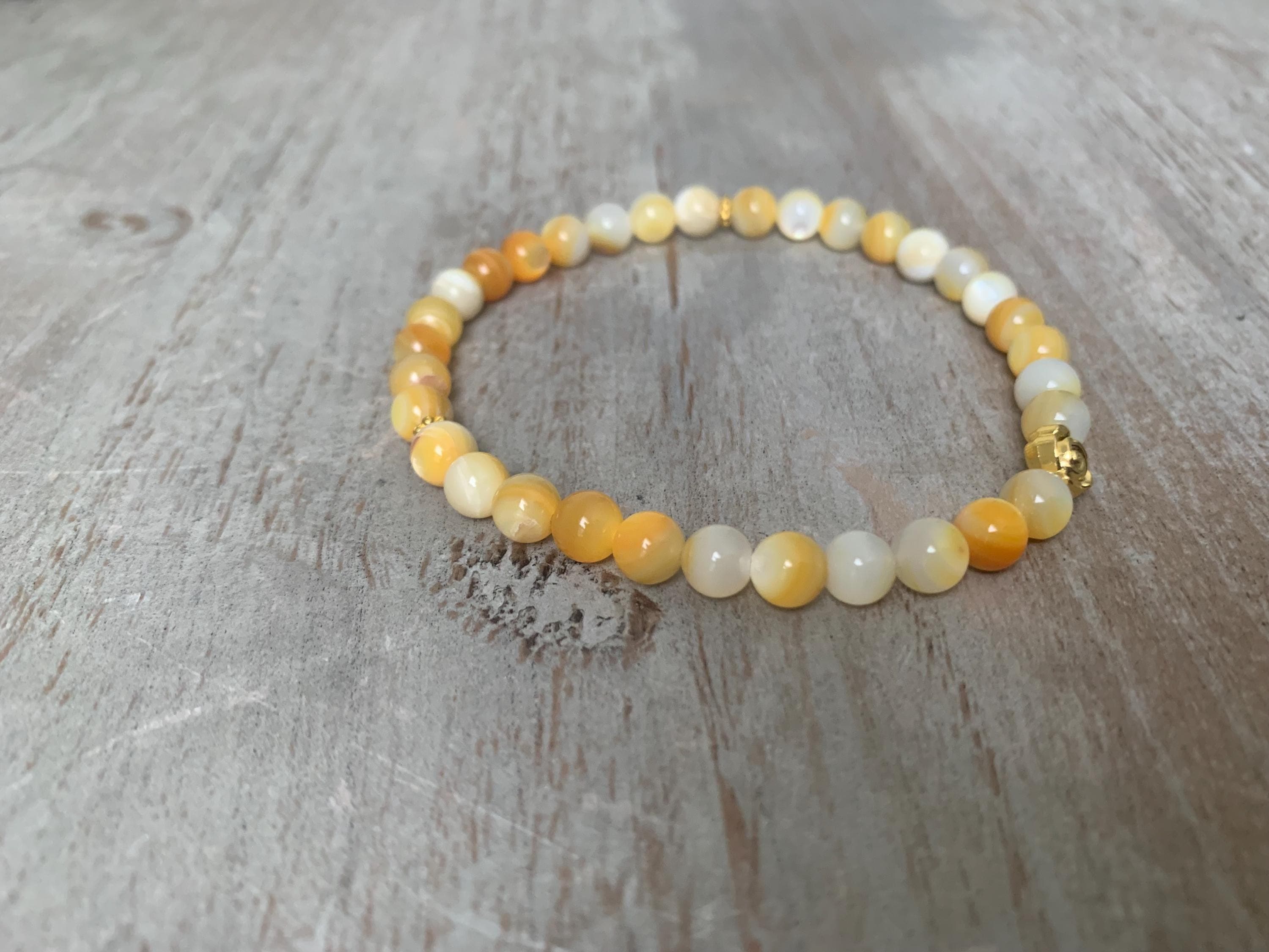 Yellow Shell Tasbih Bracelet (33 beads) - image 5