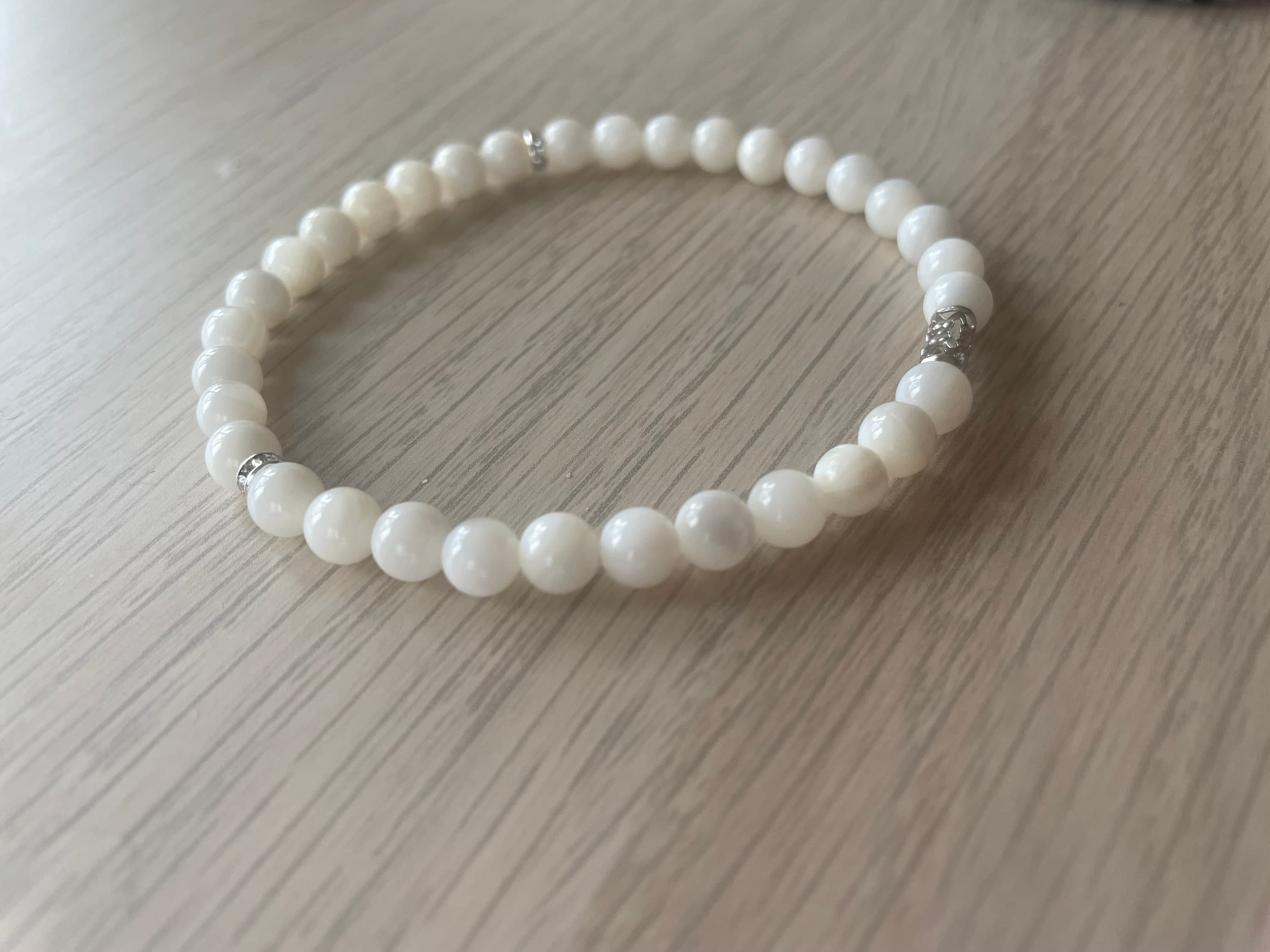 Shell Tasbih Bracelet with Bar Spacer (33 Beads)