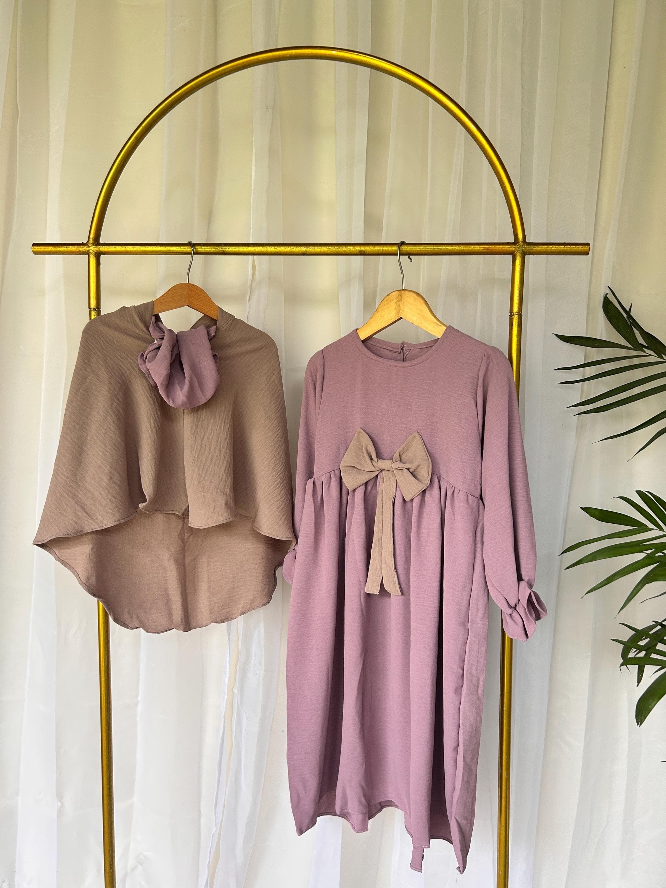 Hasna Baby Girl Abaya Set with Hijab & Bonnet โ Muslim Toddler Eid Outfit 2โ5 Years - image 3