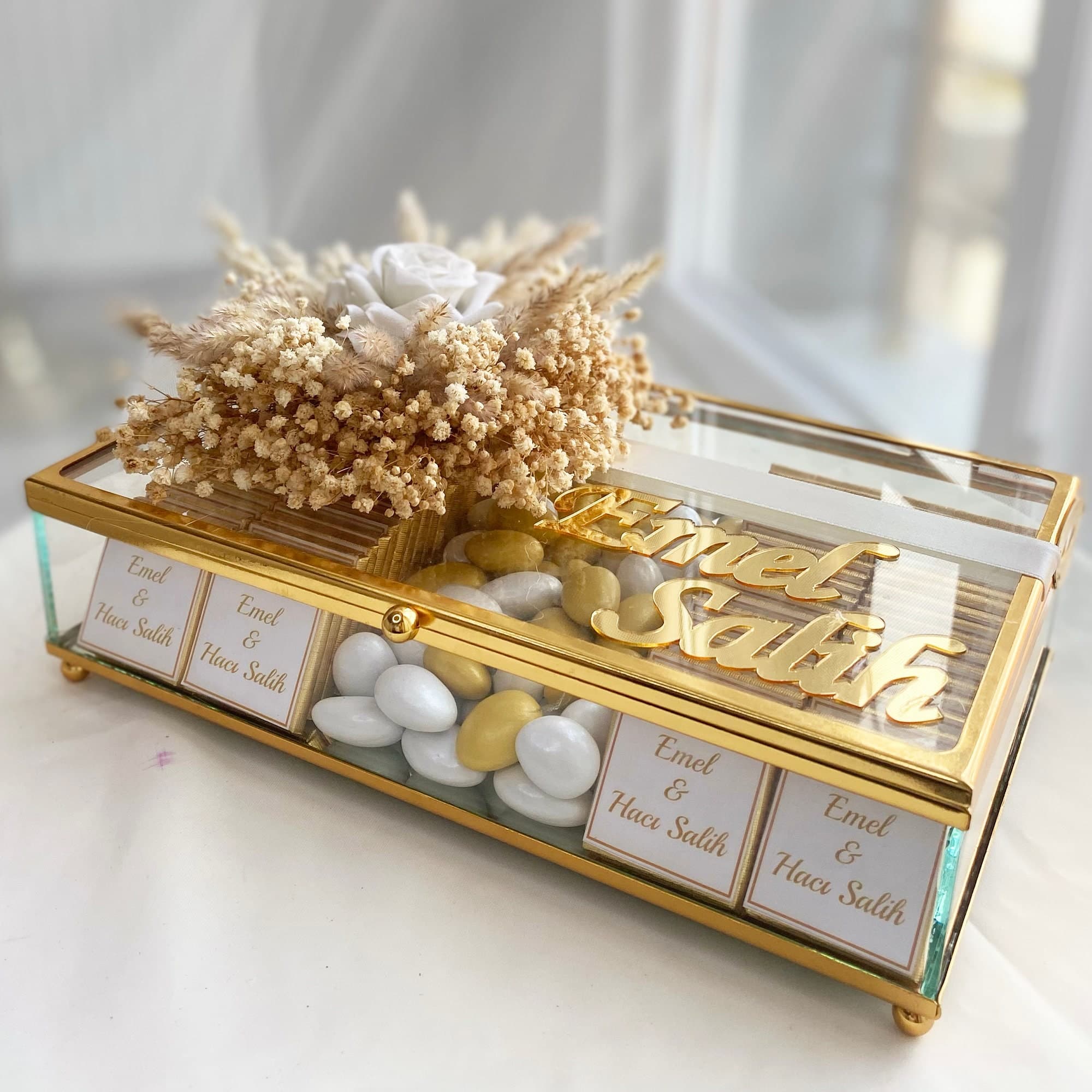 Personalized Wedding Chocolate Favors, Gift Box, Engagement, Baby Shower